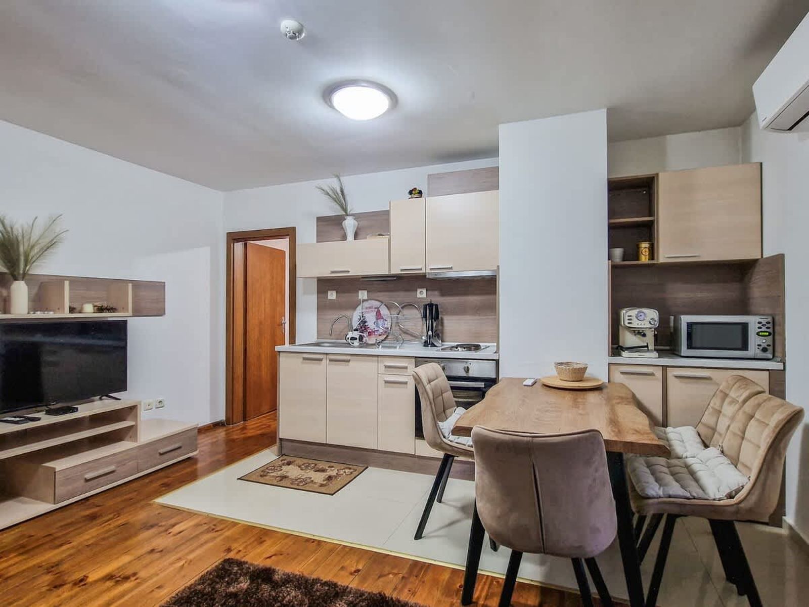 Central Bansko Flat for Rent, Near the Gondola - Photo 6