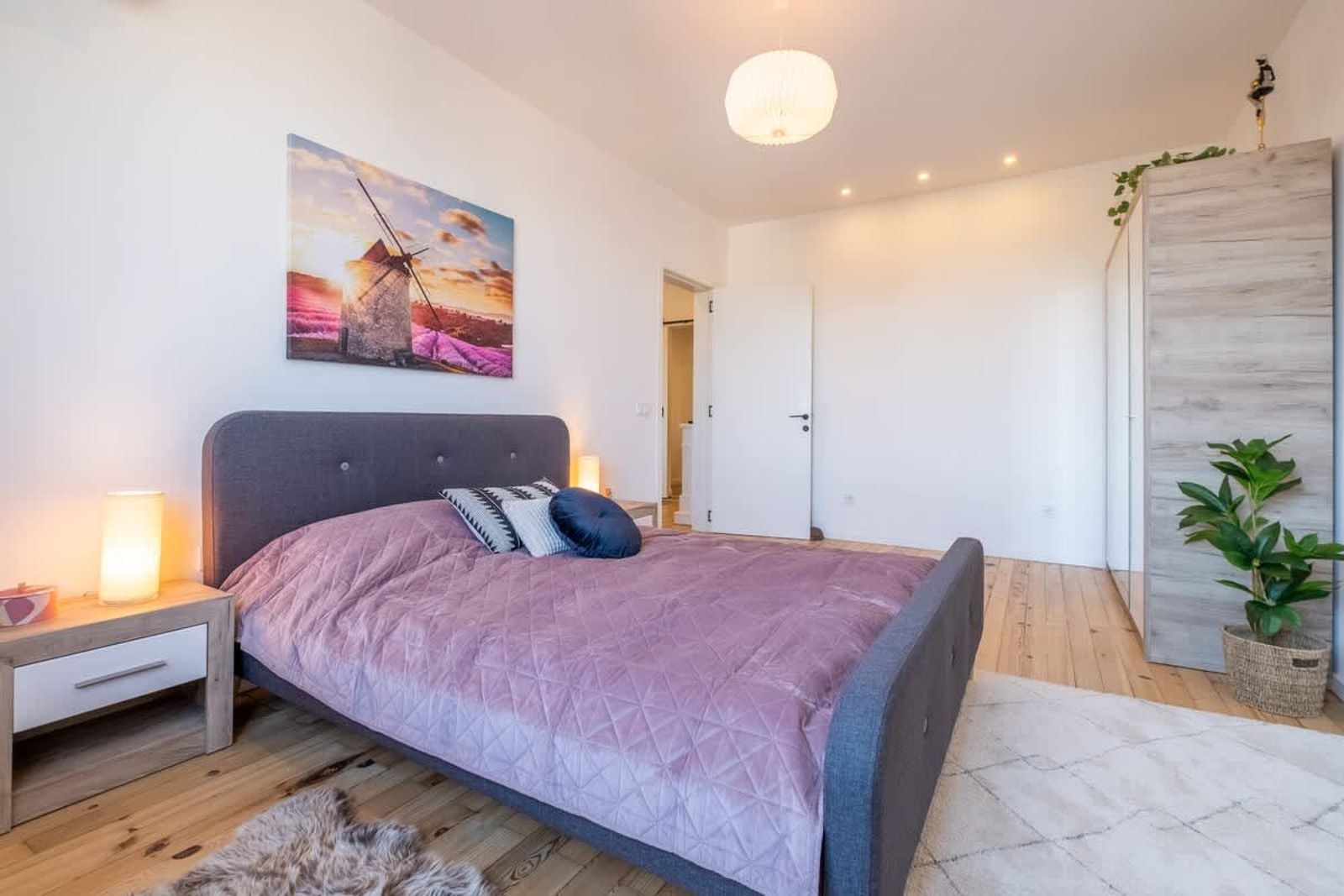 Bright Apartments – 2 Bedroom - Photo 22