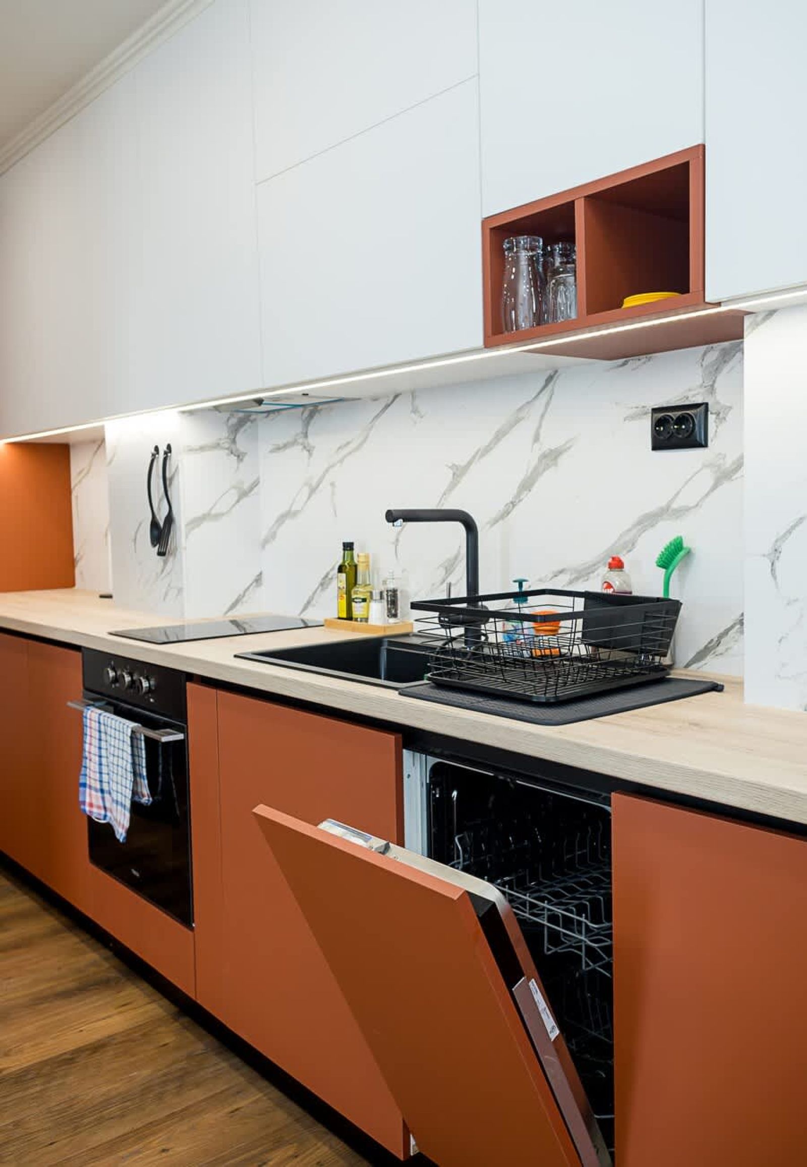 Cozy &amp; Bright 2-BR Flat Next to Grand Mall Varna - Photo 6