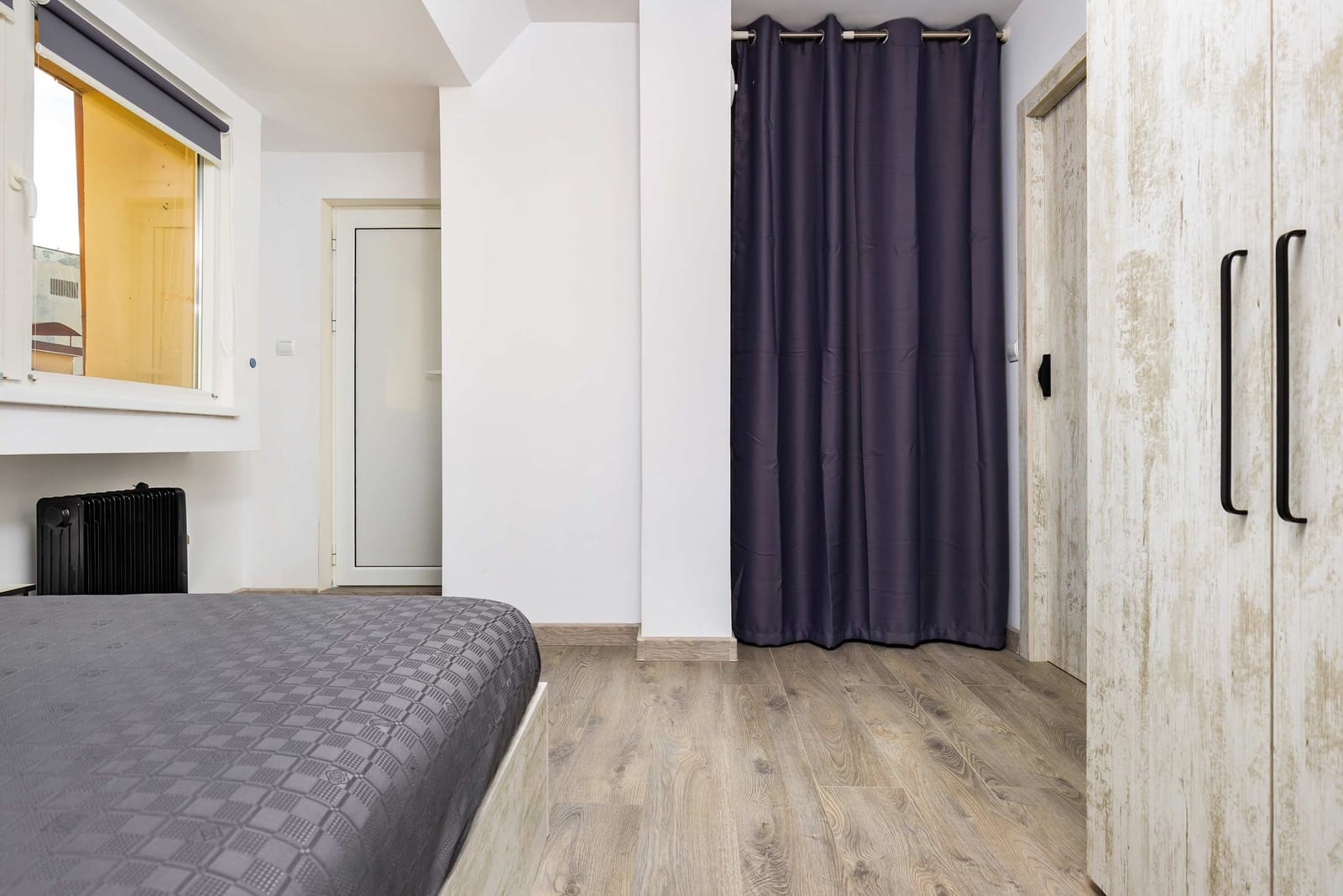 Top-Floor Flat with Balcony - Photo 17