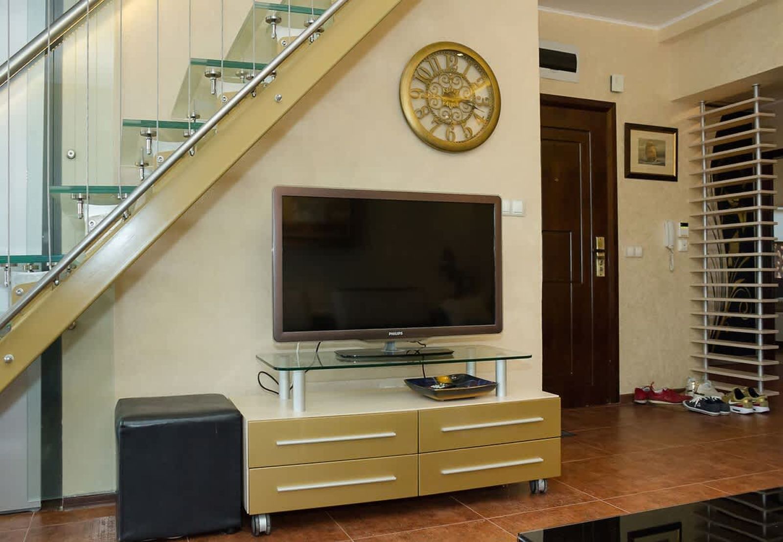 Under the Stars - Lux. Penthouse w/ POOL + Terrace - Photo 10