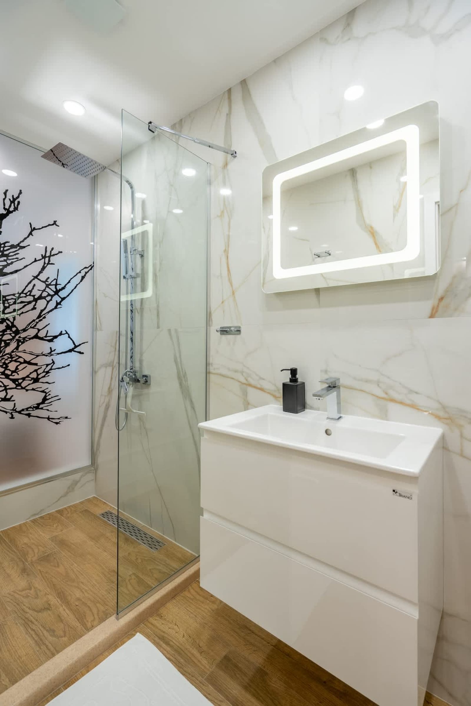 Zenith Apartment - Photo 35