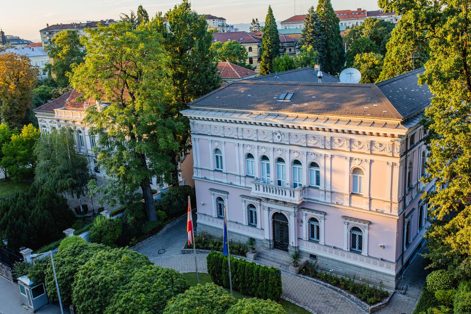 Sense Hotel Sofia - Photo 68