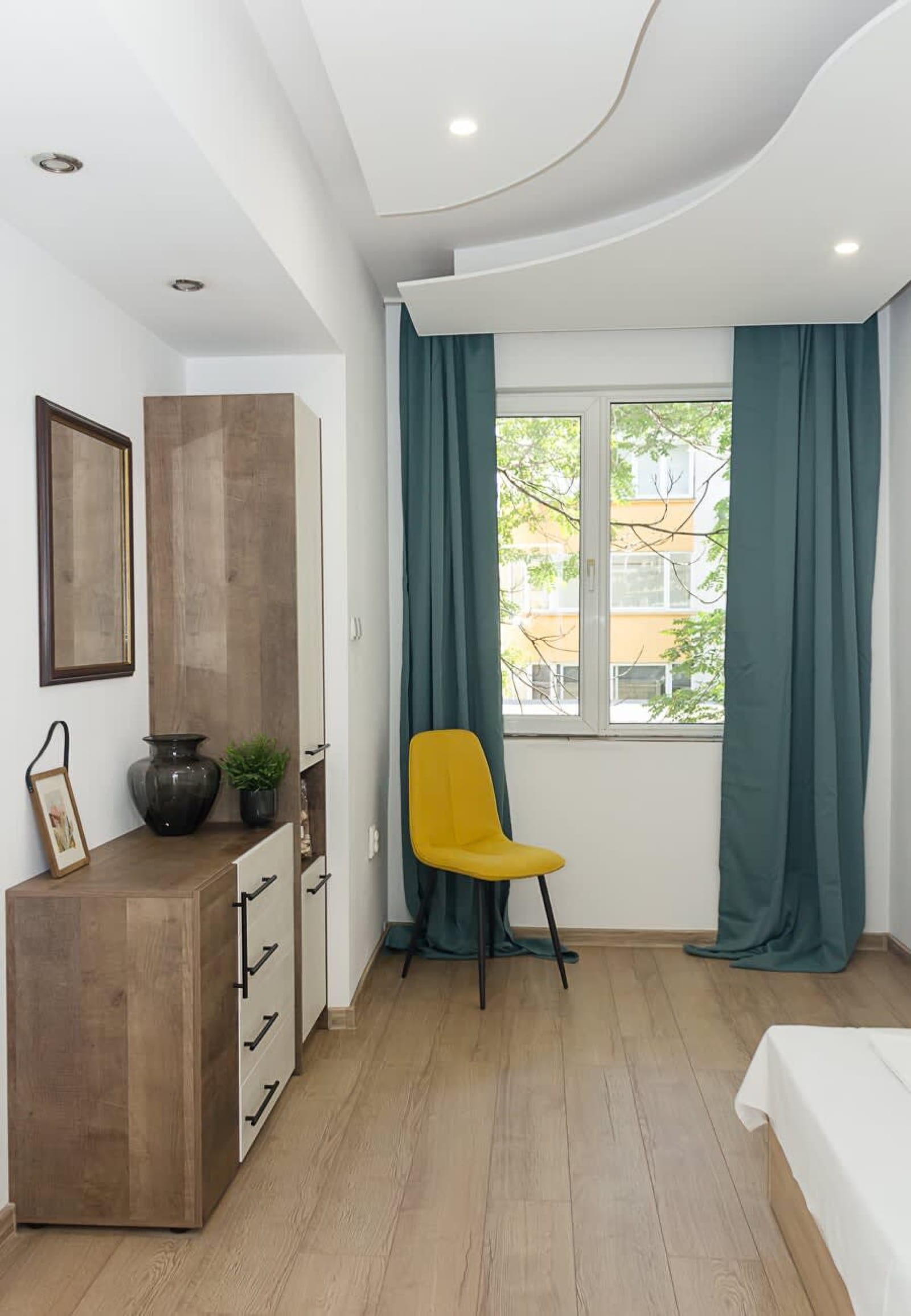 Bright 2-Bedroom Apartment Near Varna City Center - Photo 17