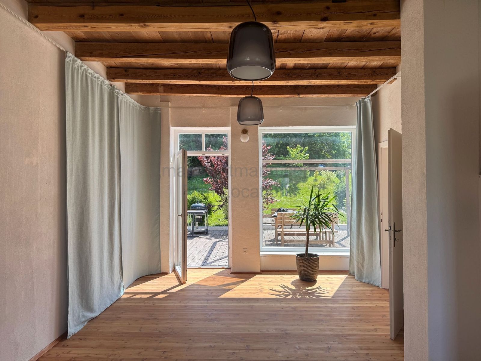 Location 492 - Photo 15