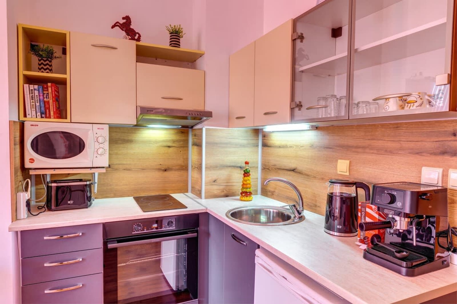 Relaxing Mountain Getaway in Cozy Studio - Photo 8