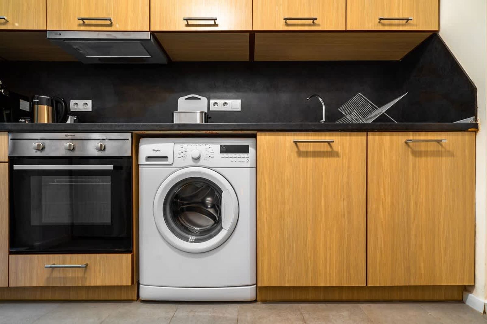 Cozy 1BD Flat in Sofia City Center + Workspace - Photo 12