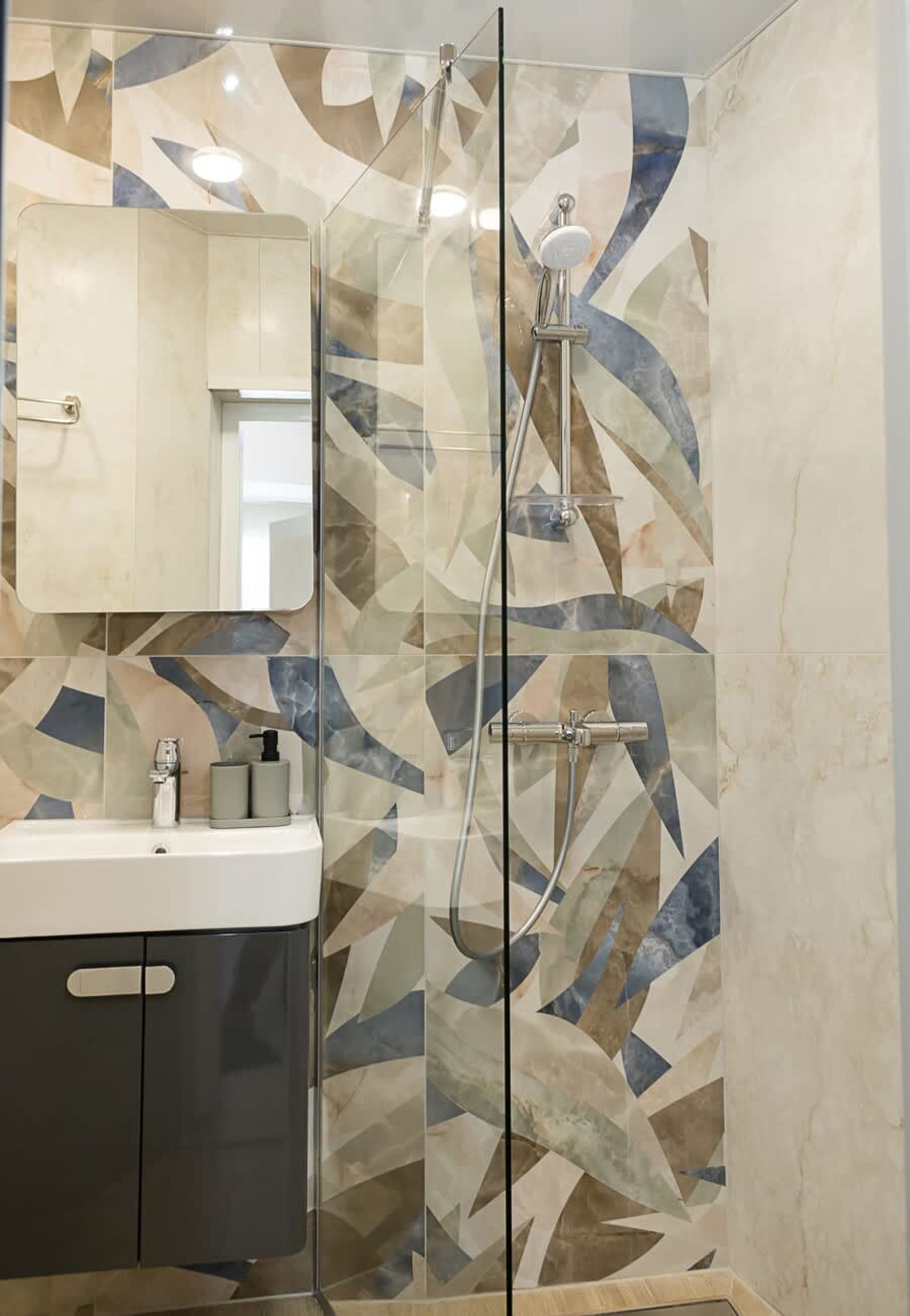 Stylish Apartment - the Heart of Central Varna - Photo 18