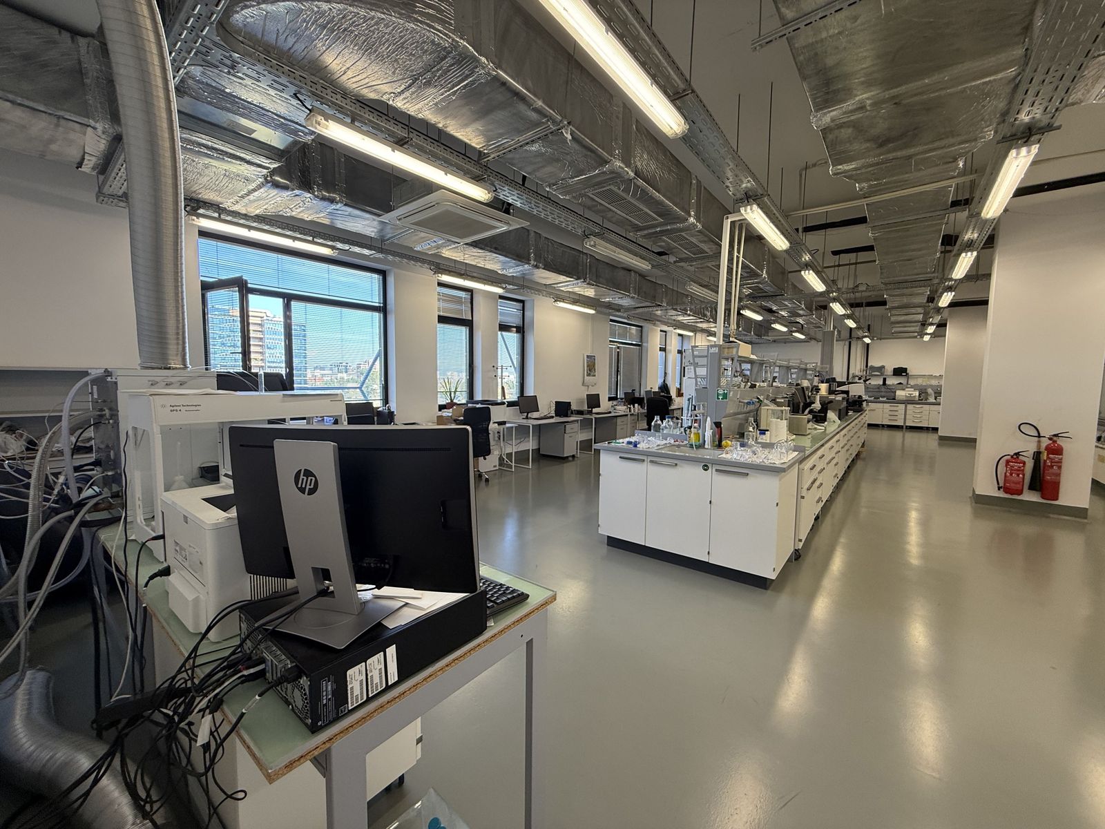 Modern Laboratory with a foyer in Sofia Bulgaria - Photo 53