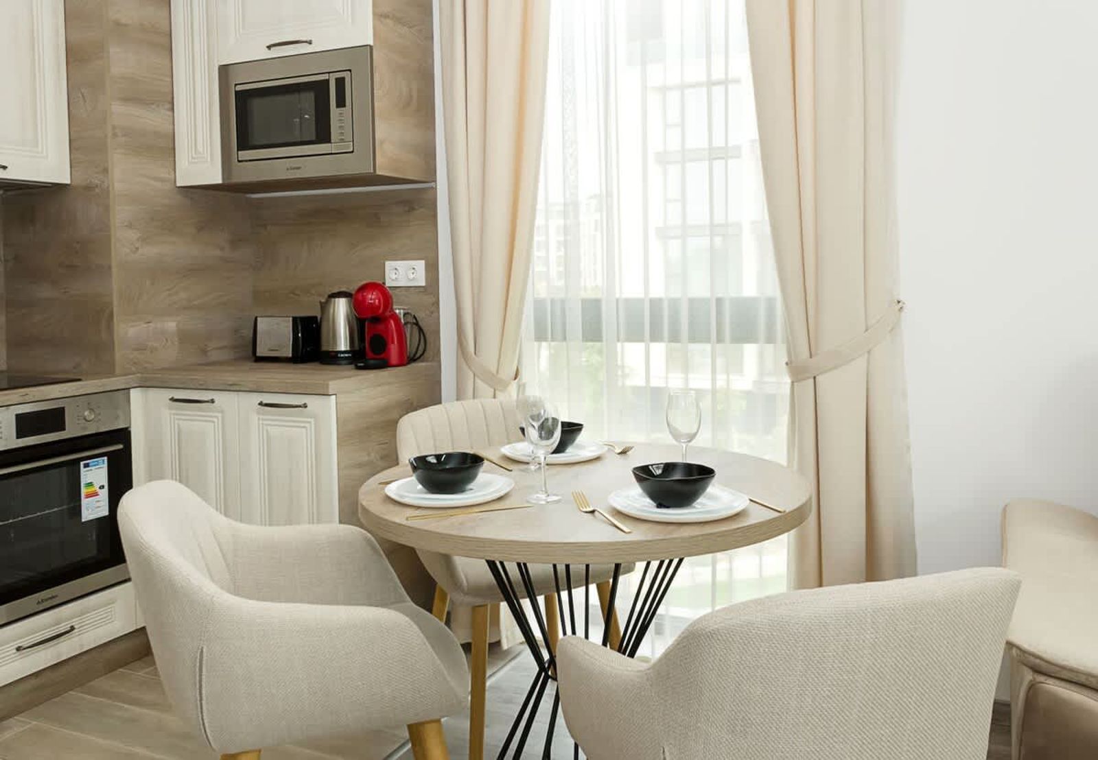 Azur Delux -1BD Flat with Parking &amp; Pool - Photo 10