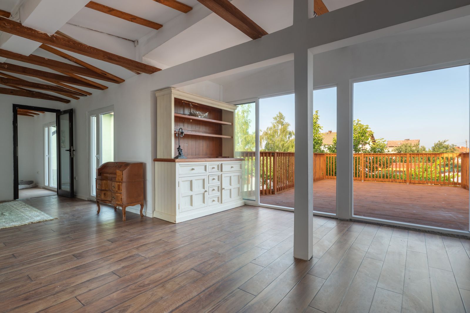 Modern and Cinematic Villa in the area of Sofia - Photo 20