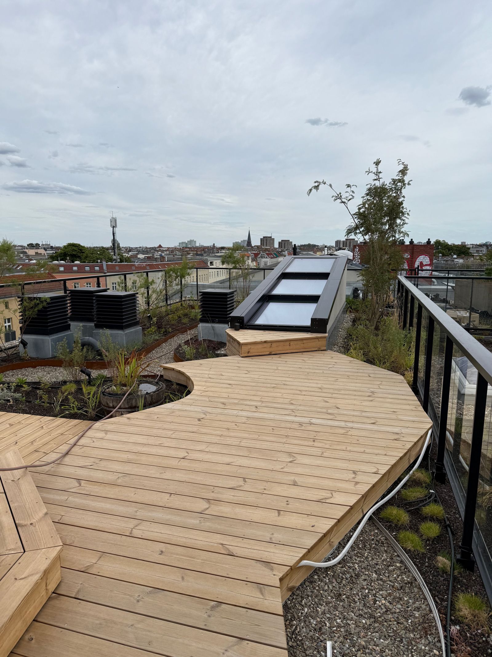 Design penthouse in Berlin Prenzlauer Berg with a large rooftop terrace - Photo 32