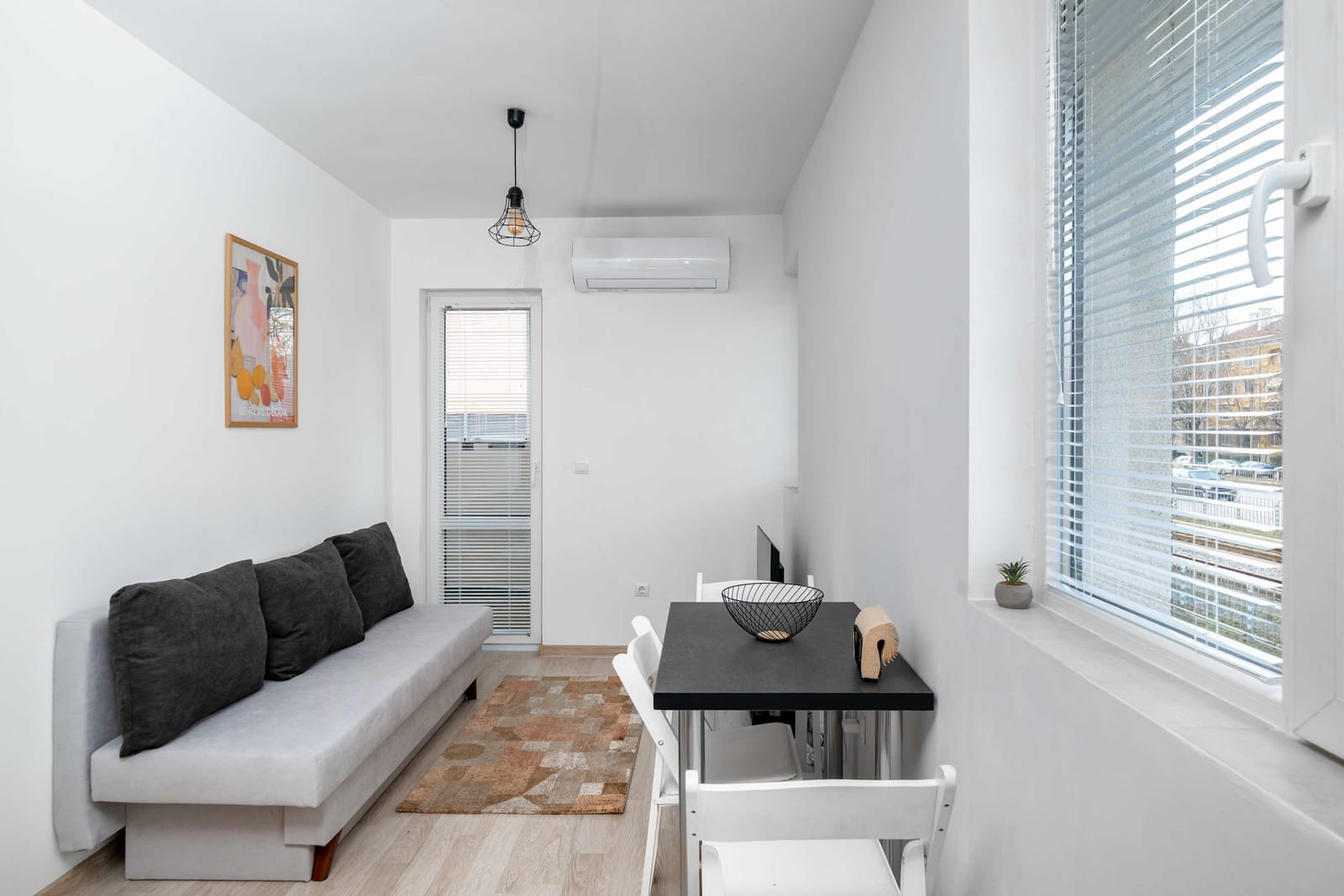 1BR Flat Steps from Metro and Tram Stops - Photo 8