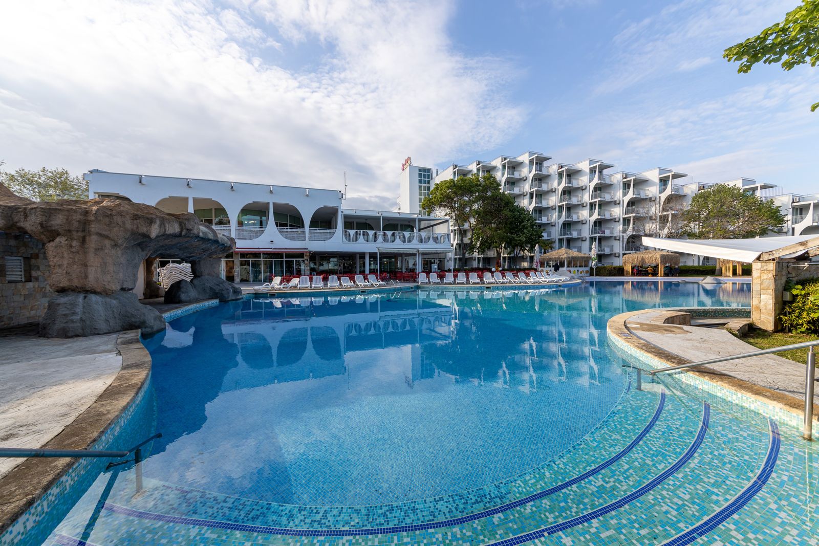 Laguna Beach Hotel in Albena - Photo 21