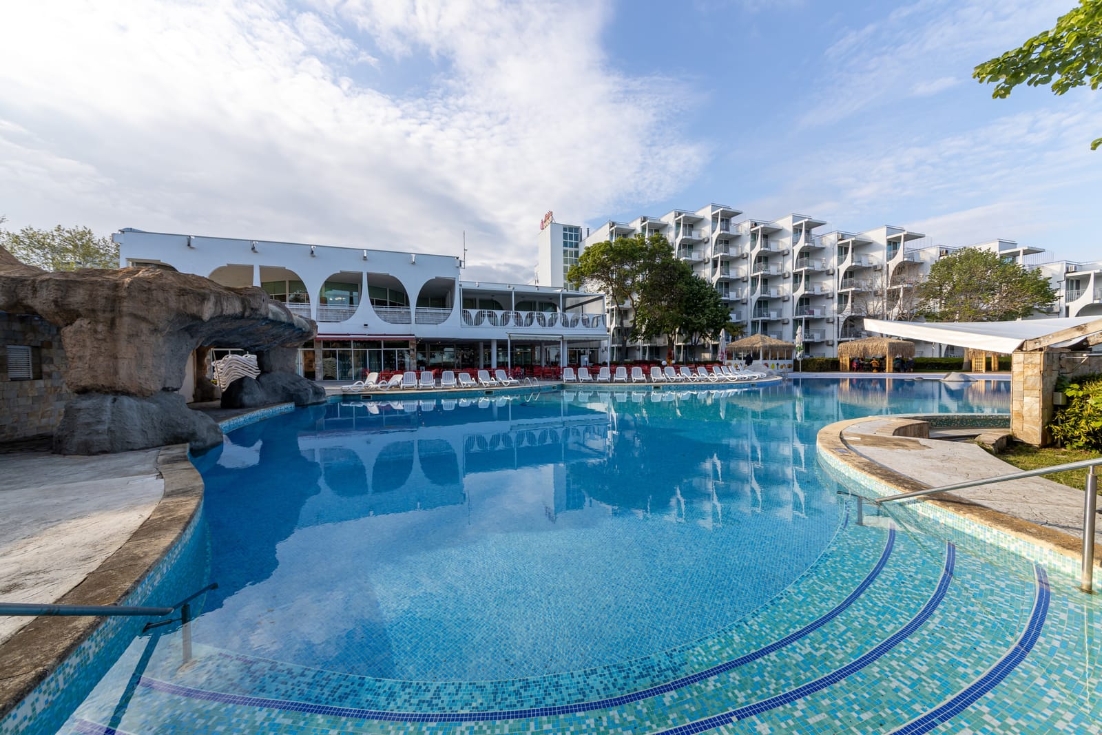 Laguna Beach Hotel in Albena - Photo 21