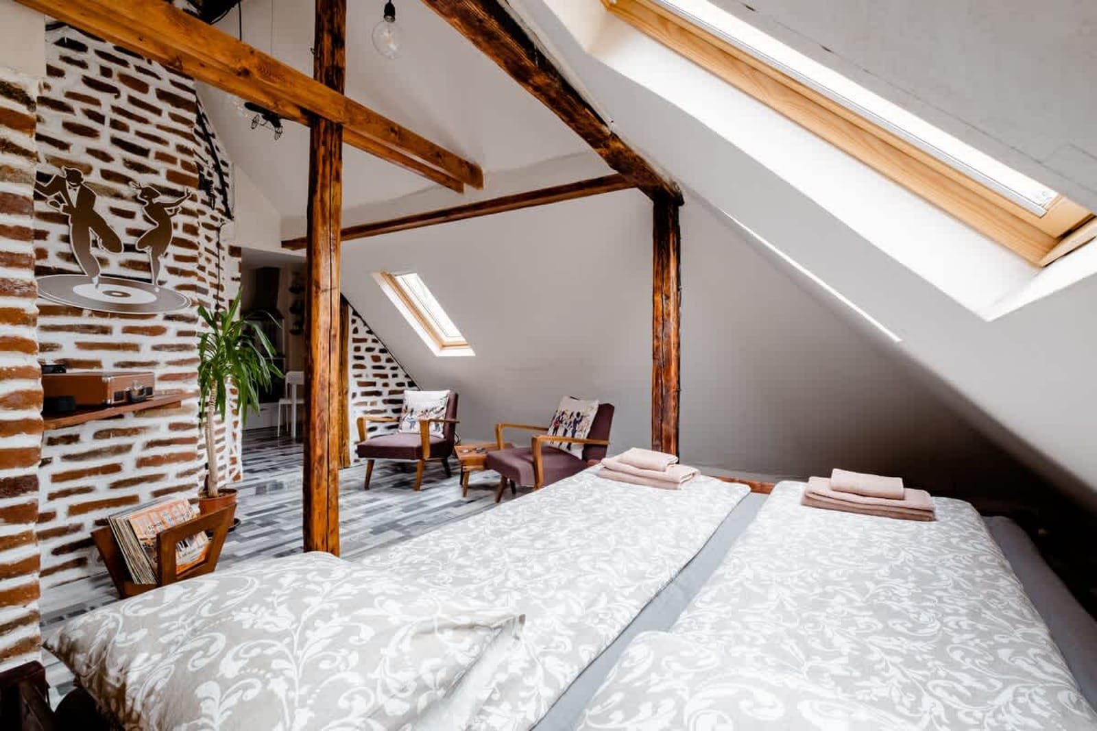 Gramophone off Vitosha Blvd: the Rhythm of Sofia - Photo 14