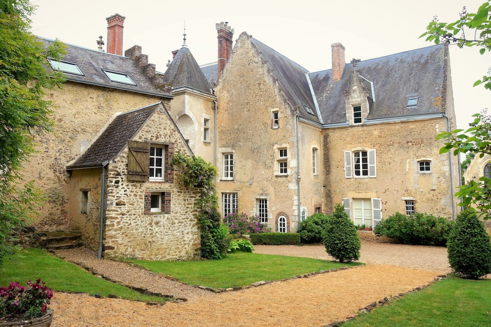 Authenticity and elegance in the Loire Valley, France - Photo 75