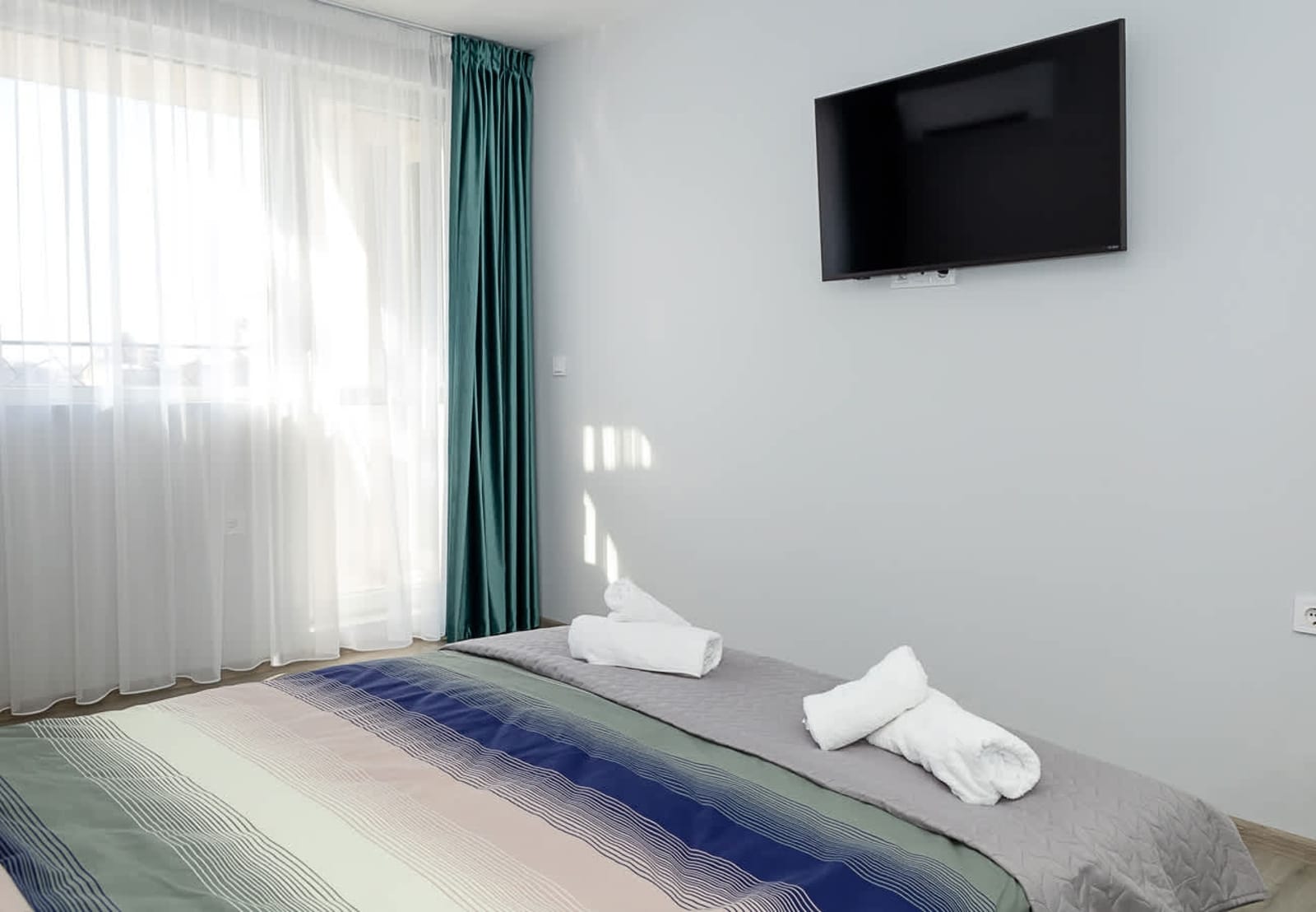 Stylish 2BR Apartment - Underground Parking, Varna - Photo 29