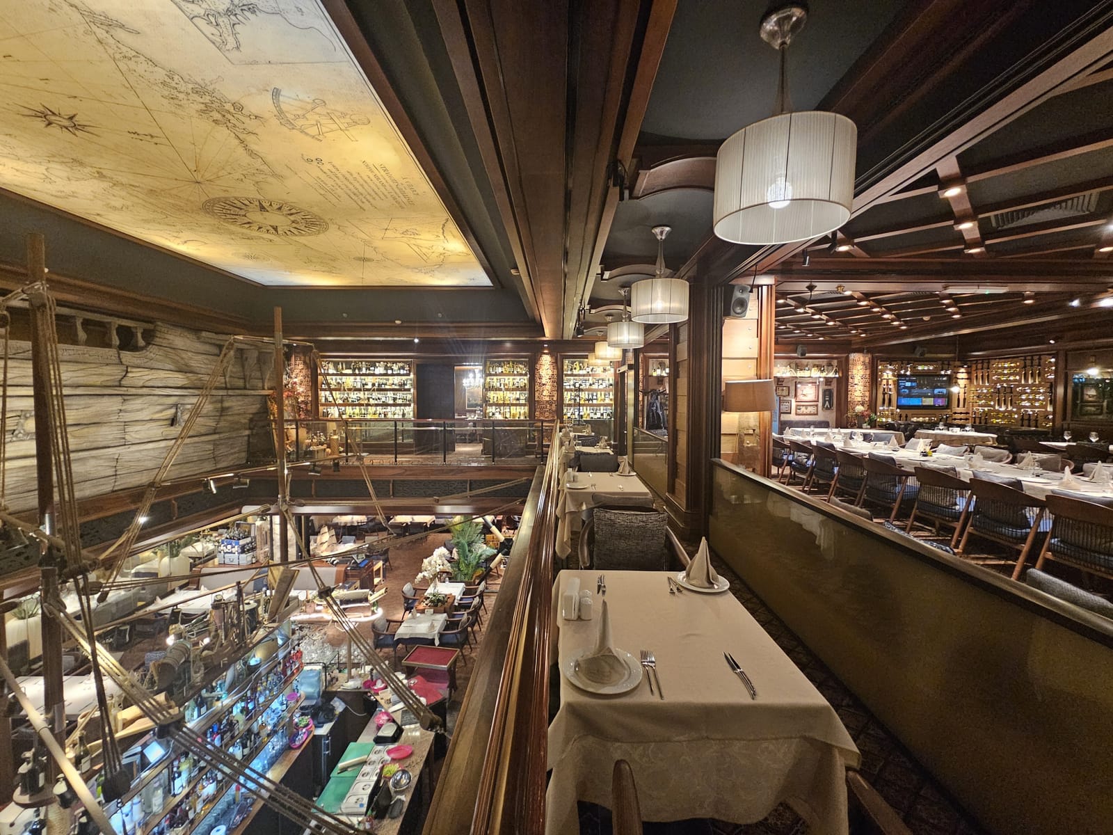 Adventurous High-luxury Restaurant in Sofia - Photo 20