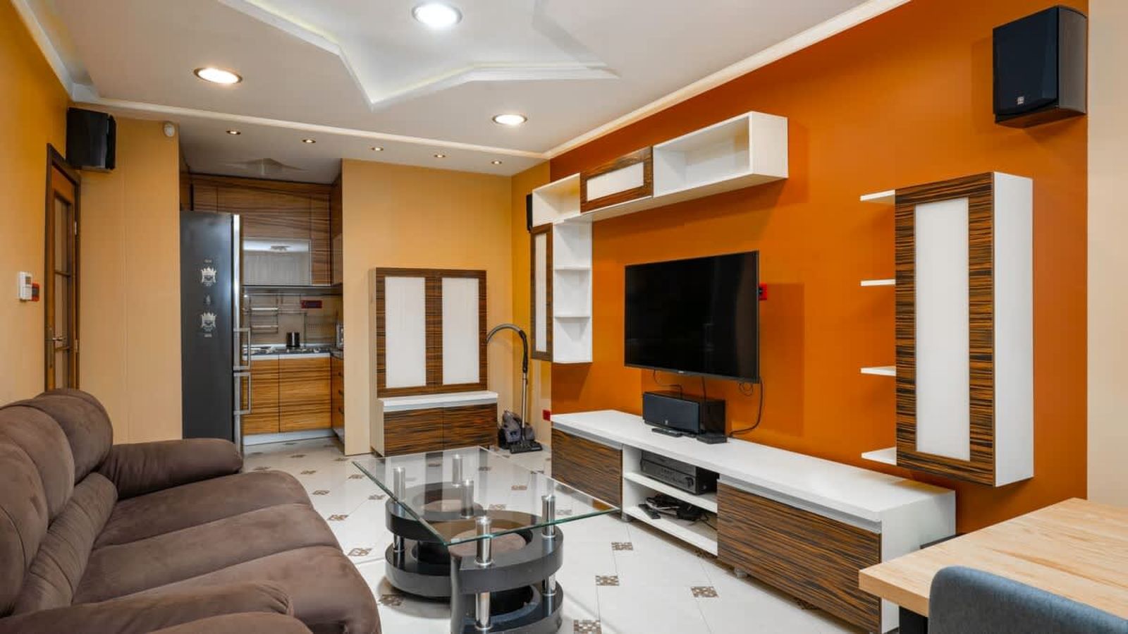 Central 1BD Apartment Next to Women's Market - Photo 5