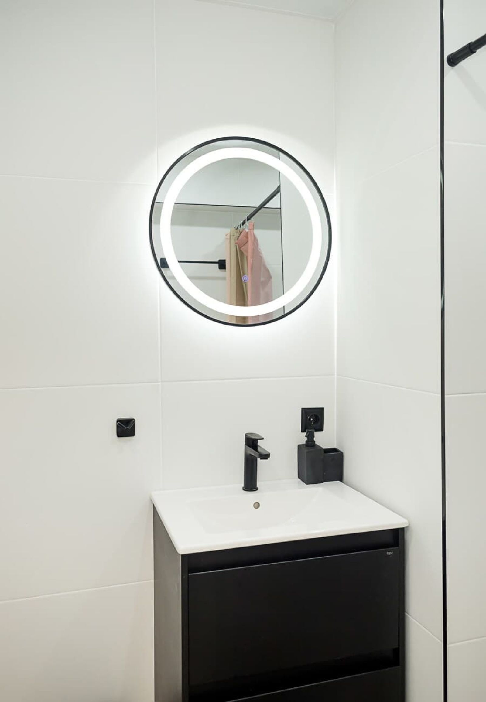 Cozy &amp; Bright 2-BR Flat Next to Grand Mall Varna - Photo 24