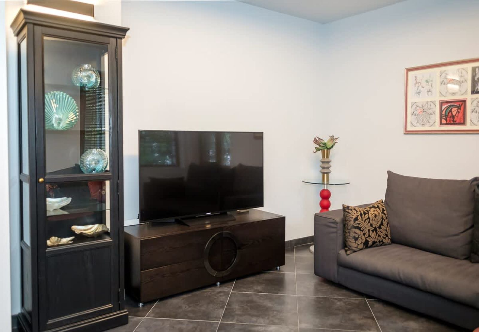 Cozy Flat with Two Bedrooms in Central Varna - Photo 14