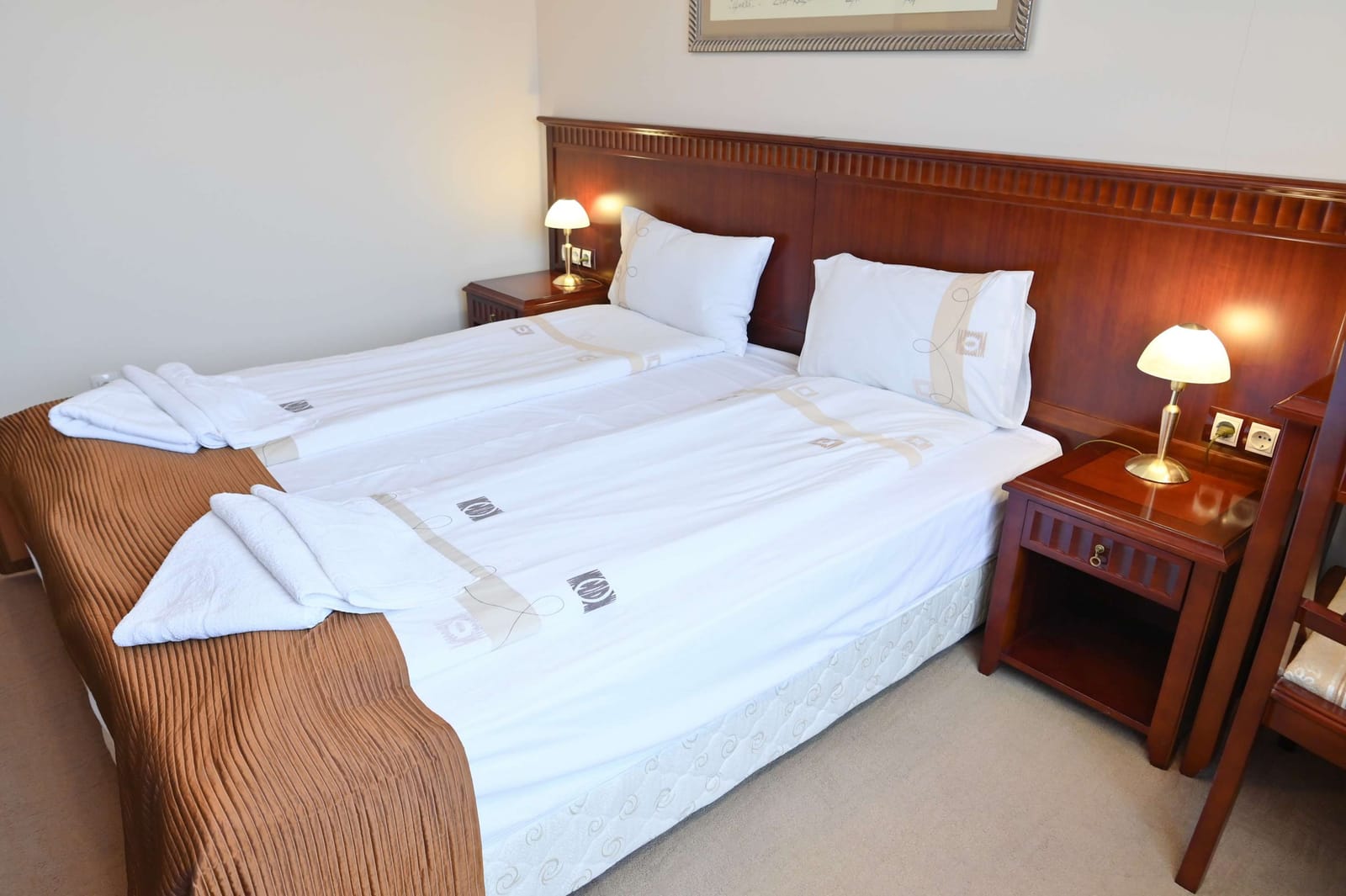 Riverside 1BR in Downtown, Near Ski Lift - Photo 12