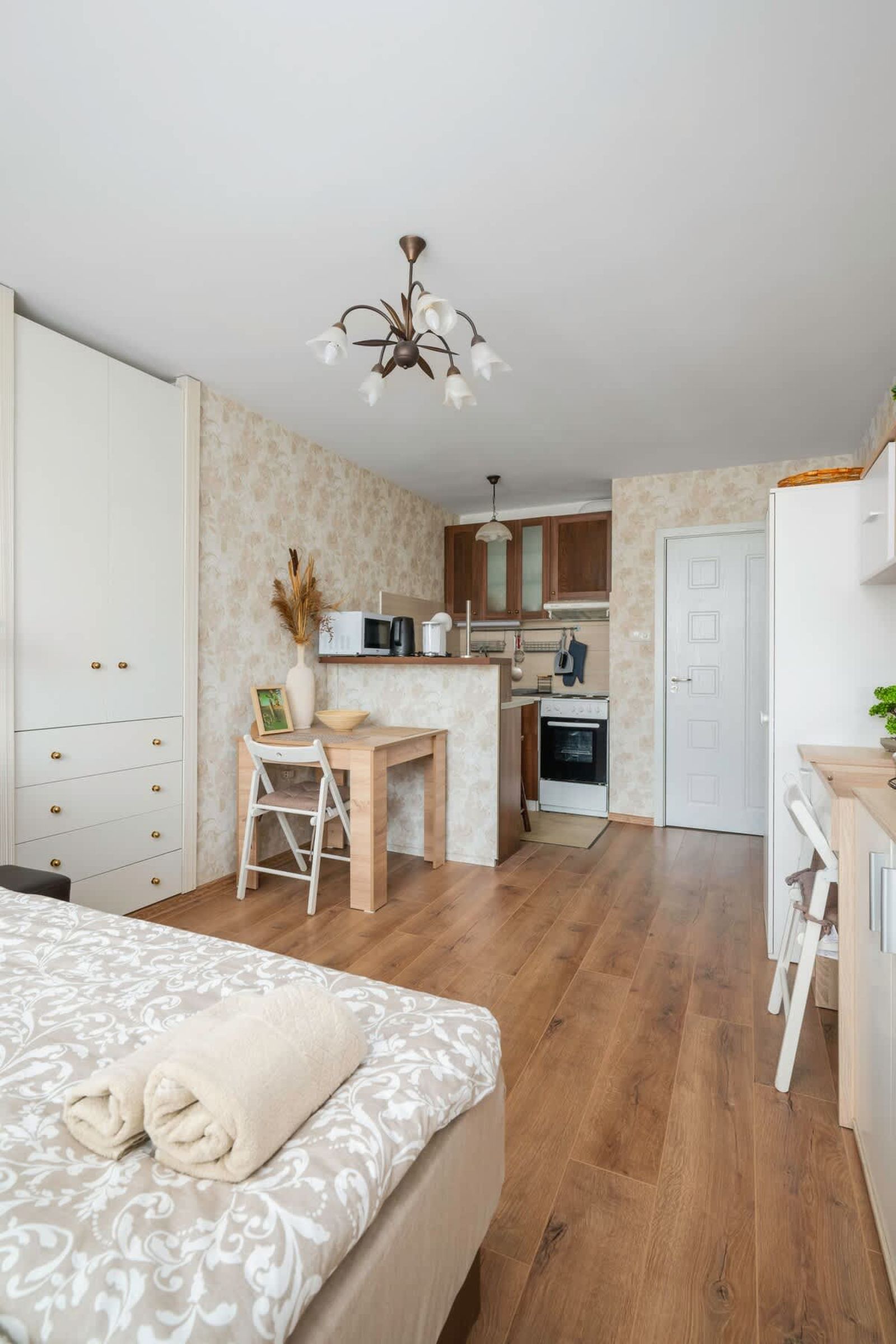 Cozy Studio in Top Centre - Photo 16