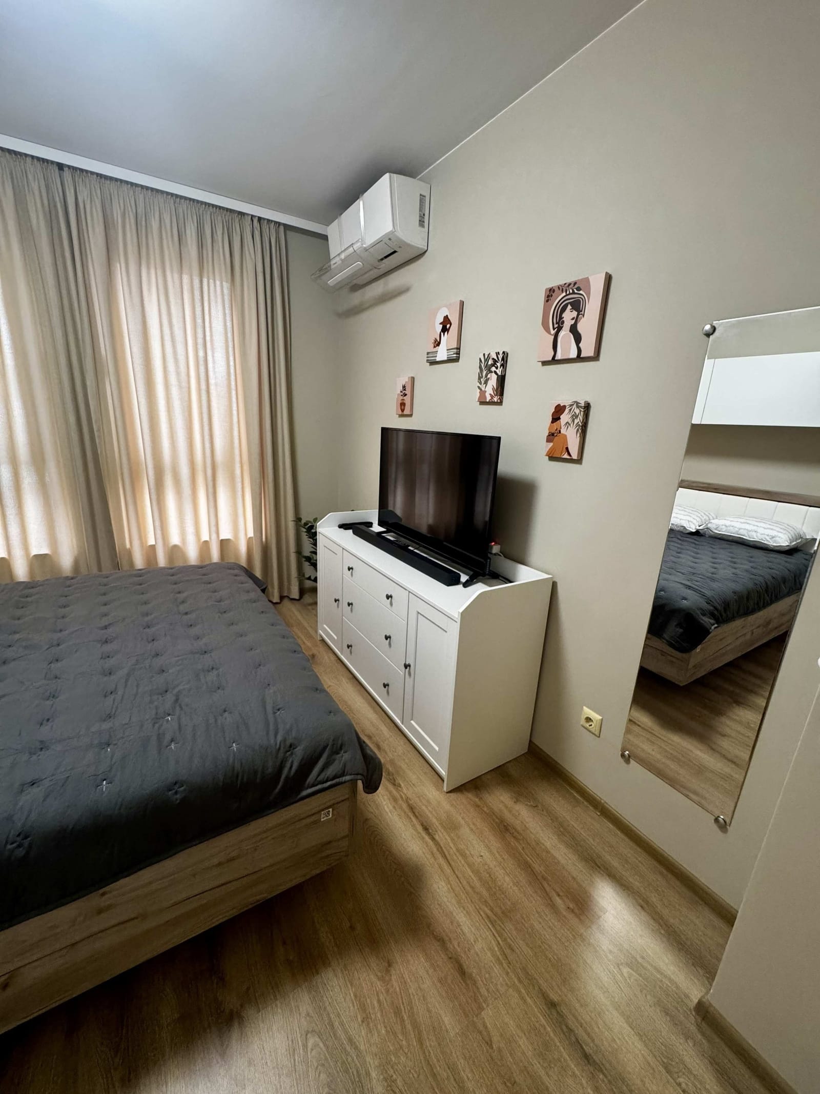 1BD Apartment next to the Sea Garden - Photo 18