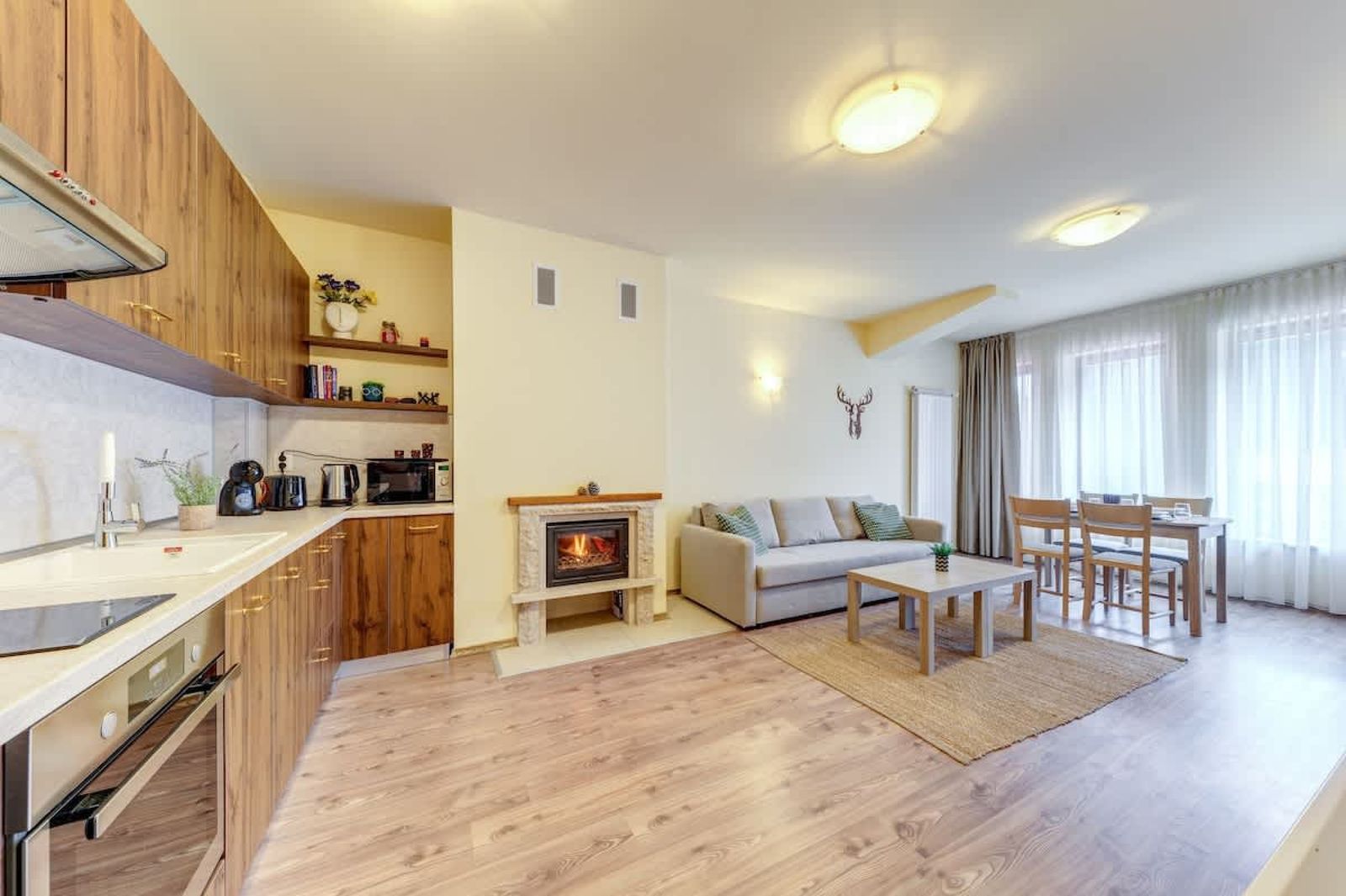 Cosy 1BD Apt w/ Free Parking and Balcony - Photo 6