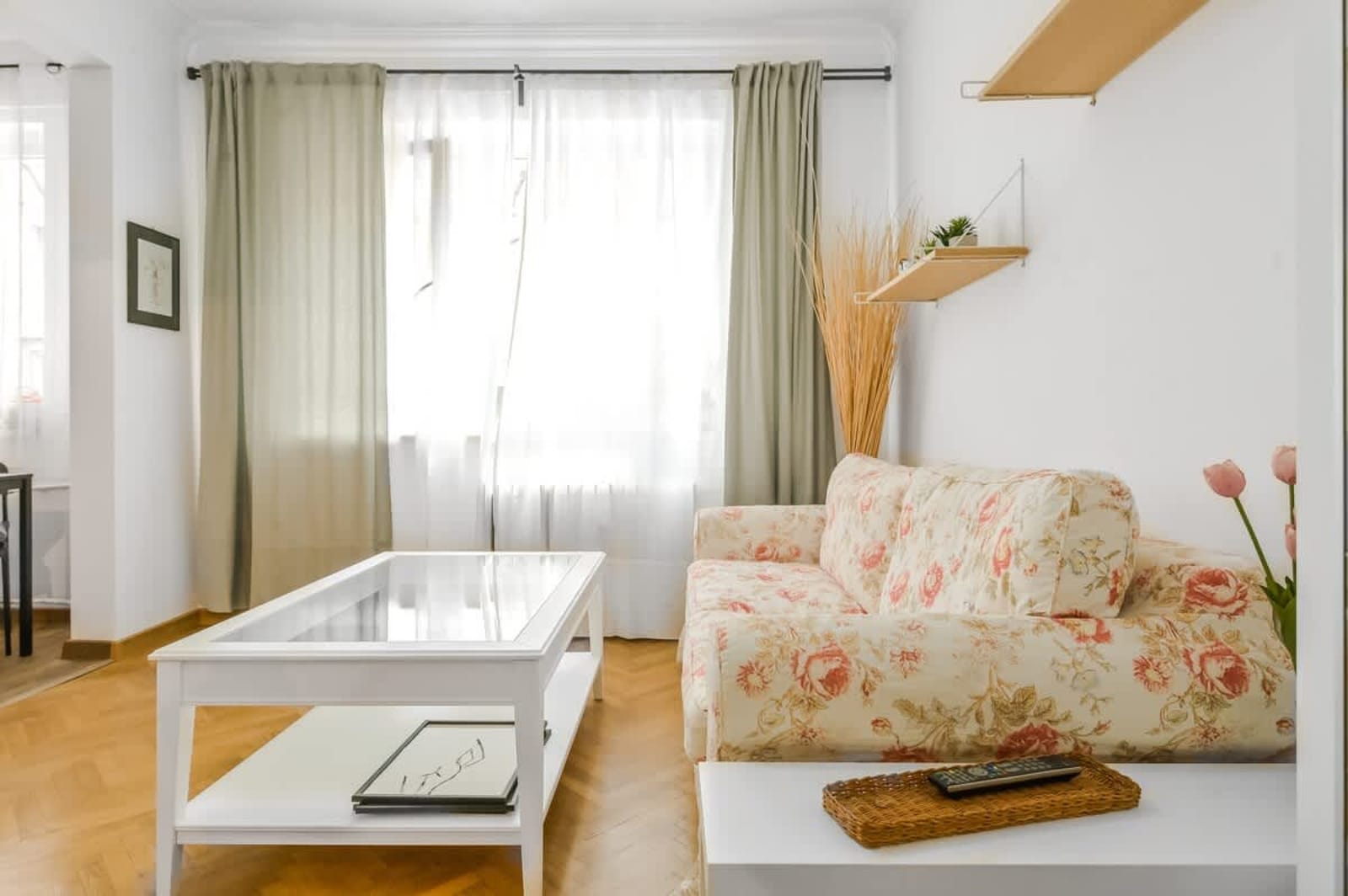 Floral Studio Retreat in Sofia City Center - Photo 17