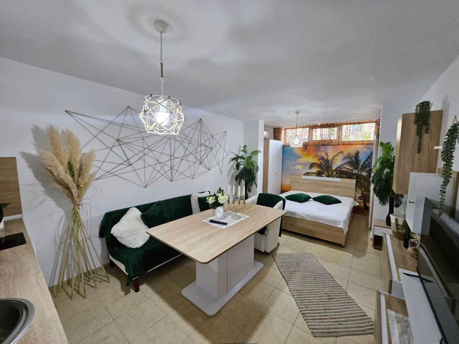 Tropical Chic for Two – Basement Studio  Escape - Photo 2