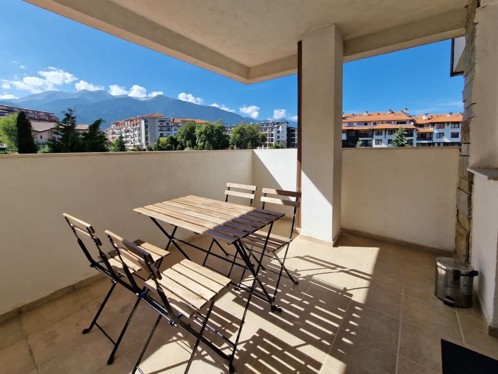 Bansko Royal Towers - 2BD Flat + Parking - Photo 3