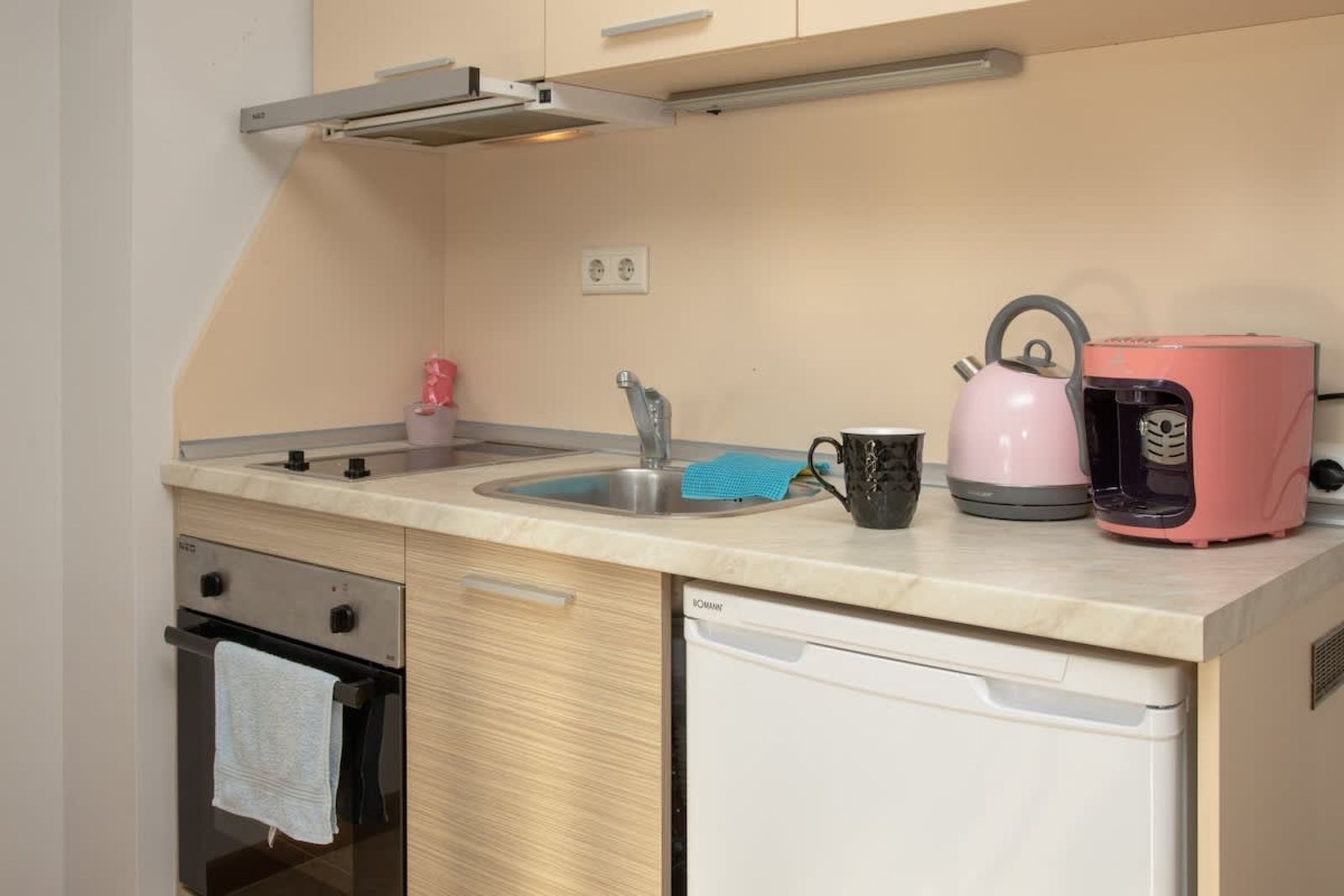 Sunny apartment in a complex with a POOL and GYM - Photo 6