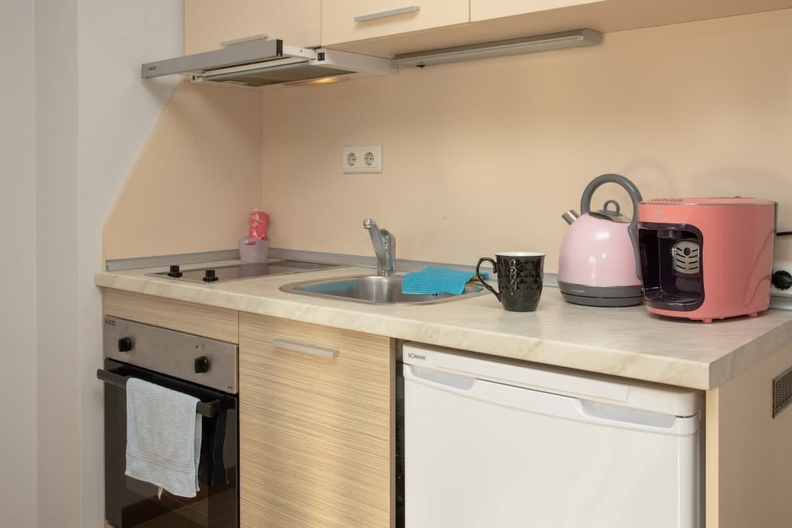 Sunny apartment in a complex with a POOL and GYM - Photo 6