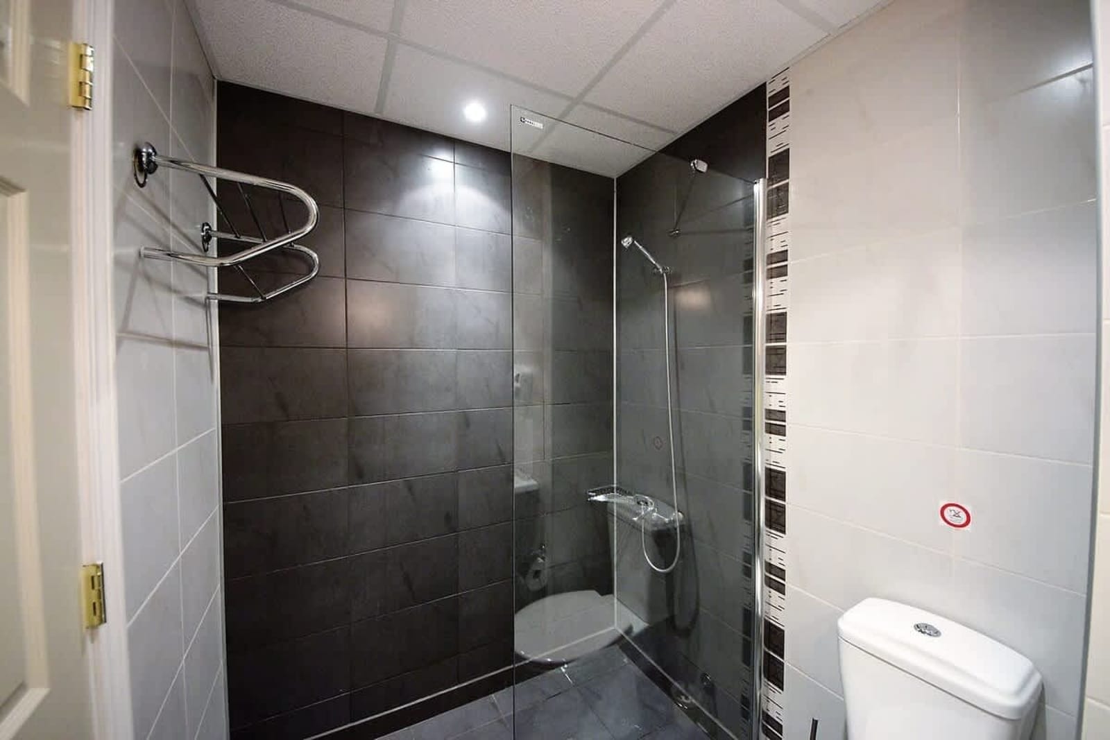 Cozy Soth Pearl  Pool View Studio with balcony - Photo 14