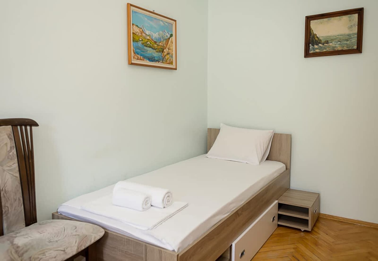 Sunny 2-Bedroom Flat near Sea Garden|Chayka, Varna - Photo 24