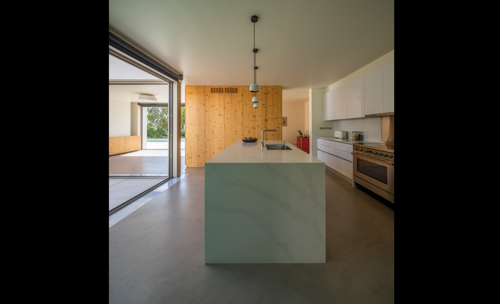 Courtyard House - Photo 13