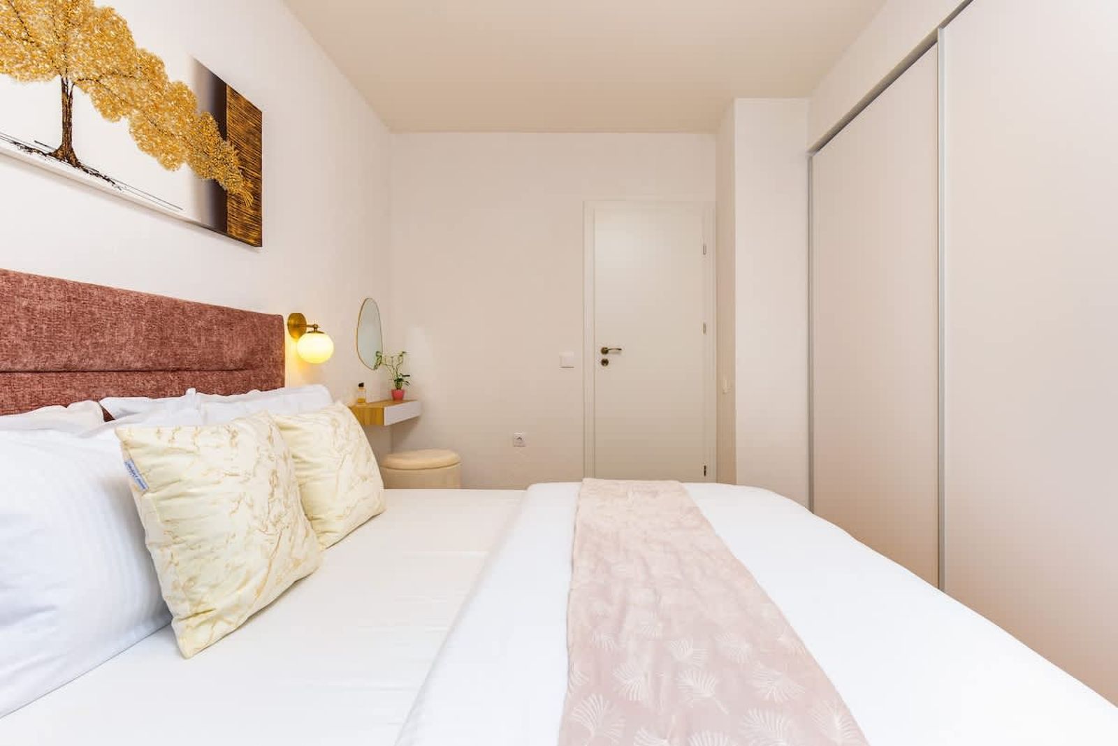 Stylish City Escape – 1BD Apt in Plovdiv - Photo 21