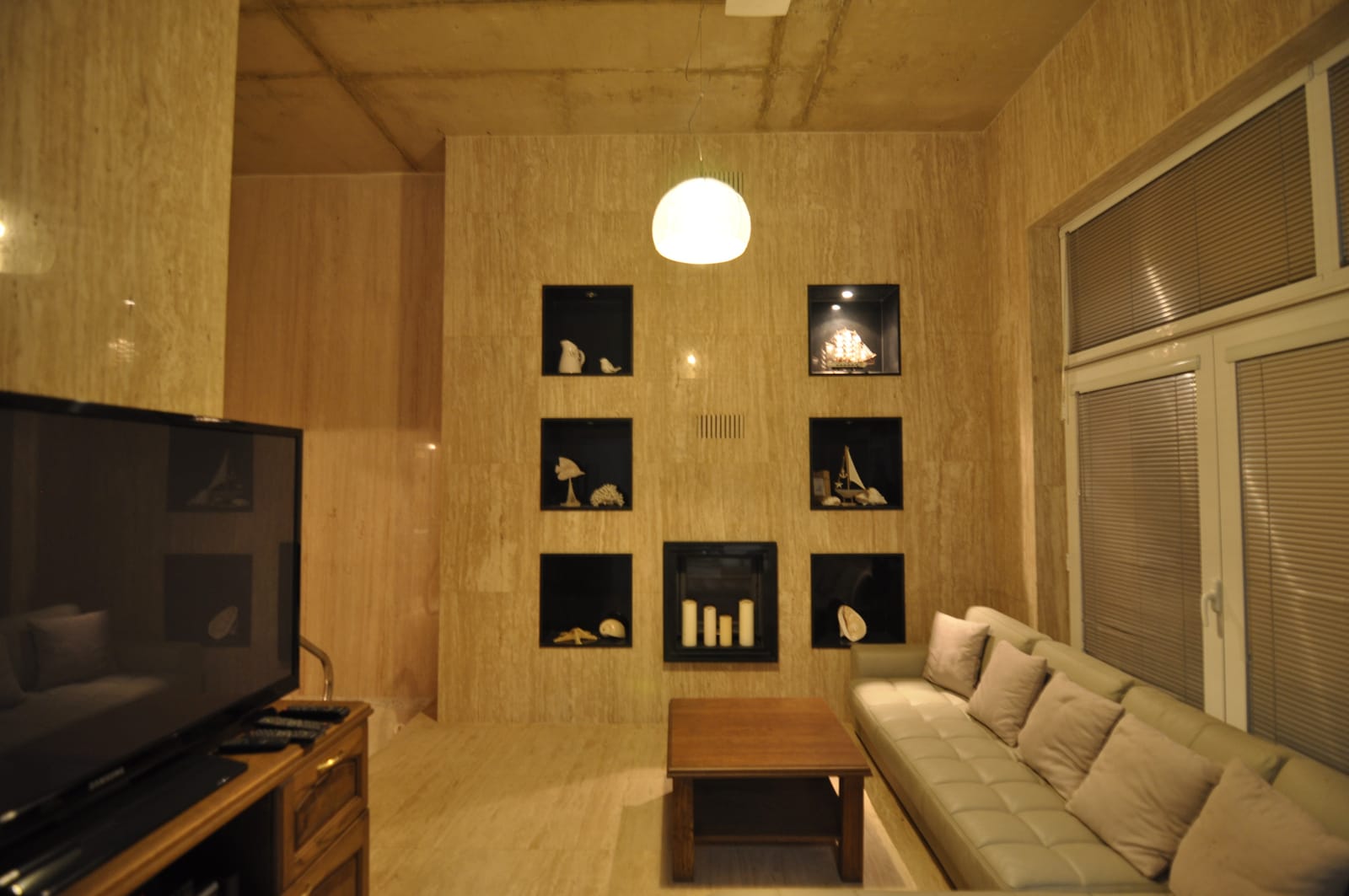 The Flower House - Photo 75