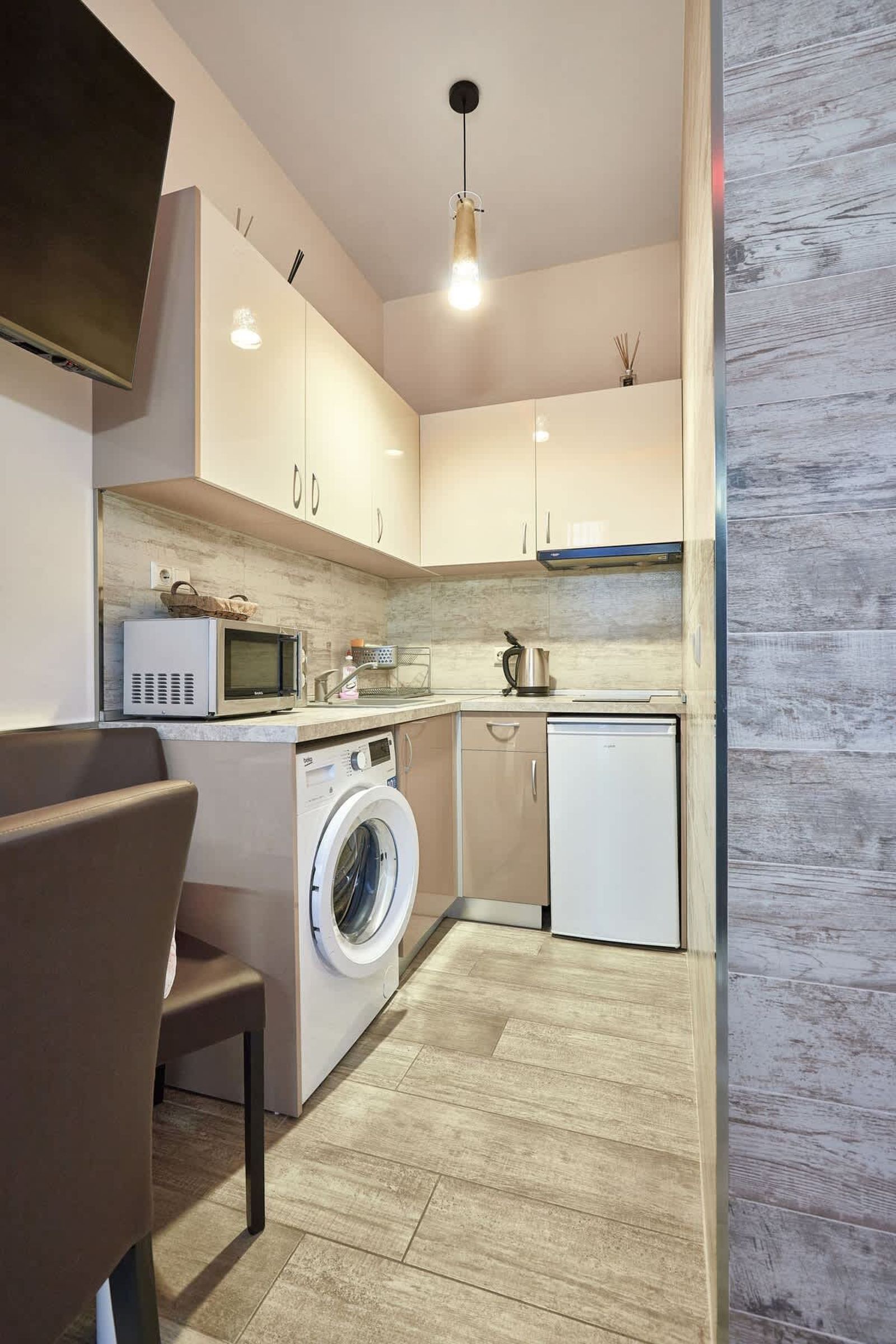 Studio in Sarafovo with Private Parking Spot - Photo 9