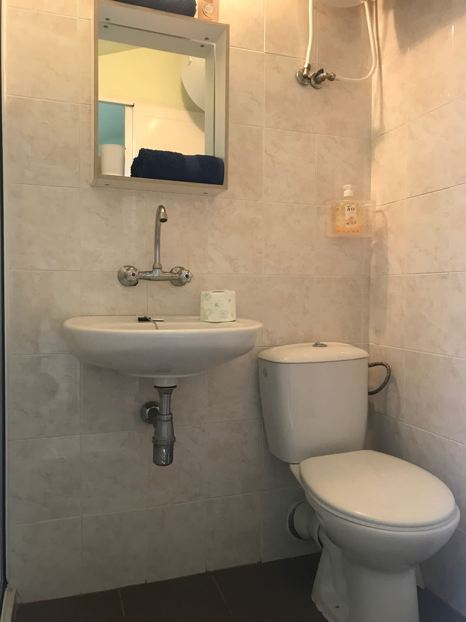 The Backpacker's Spot - Bus &amp; Railway Station Gem - Photo 11