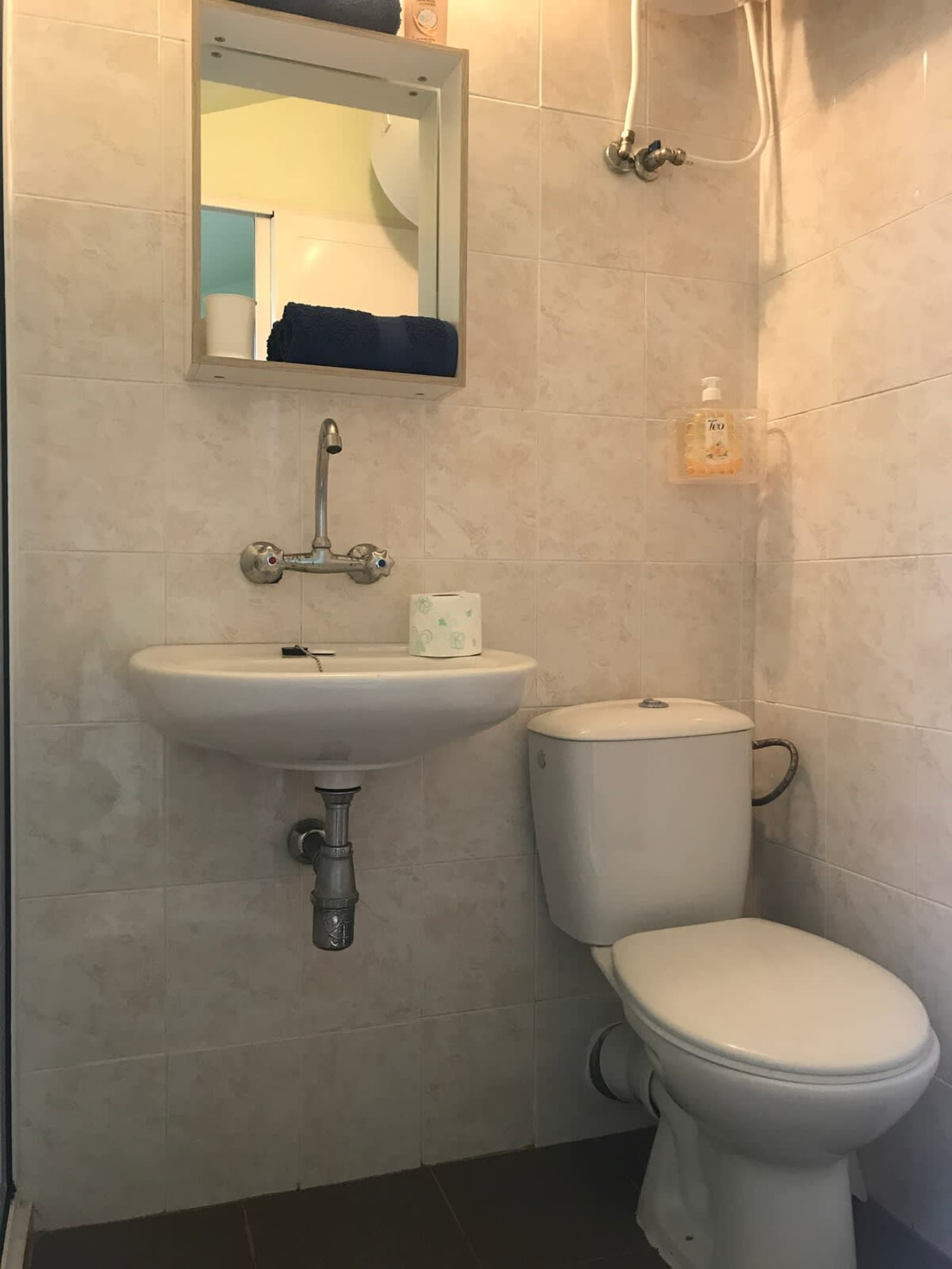 The Backpacker's Spot - Bus &amp; Railway Station Gem - Photo 11