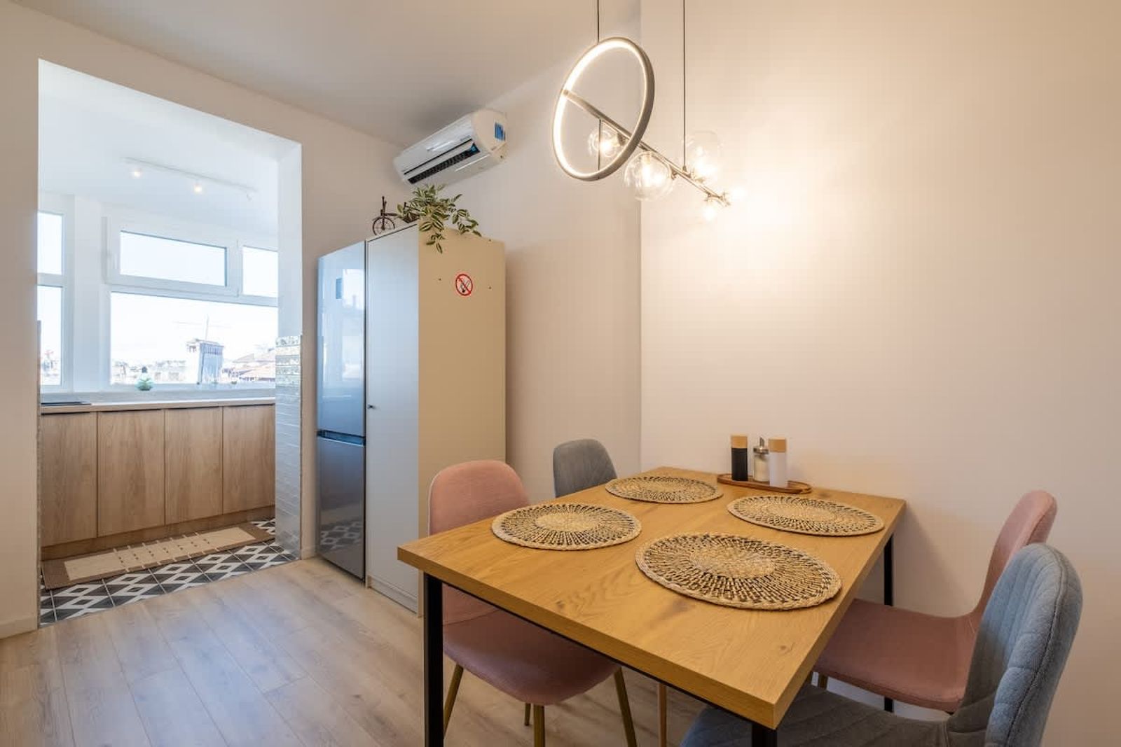 Bright Apartments – 2 Bedroom - Photo 4