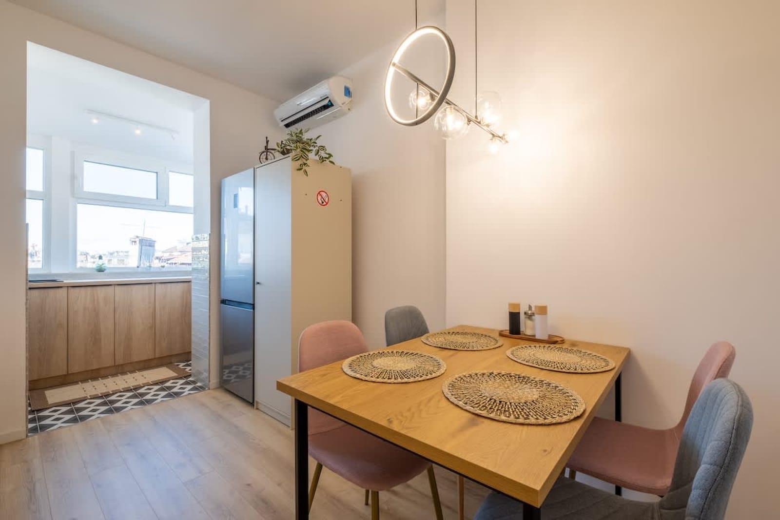 Bright Apartments – 2 Bedroom - Photo 4