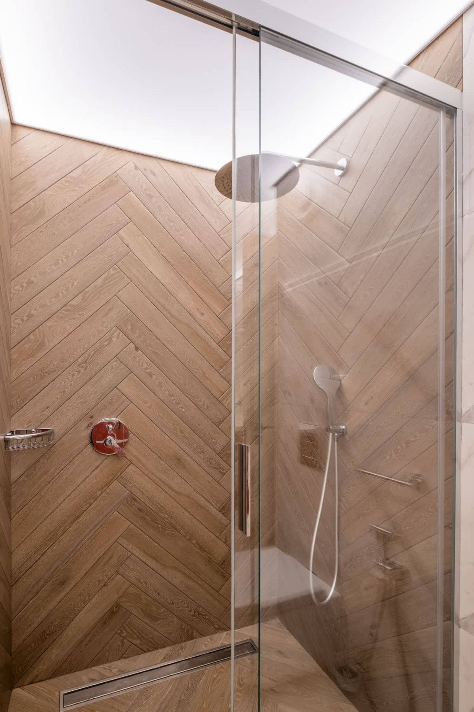 SOFapart Boutique Apt with 3 BDR + 2 BTH &amp; Parking - Photo 32