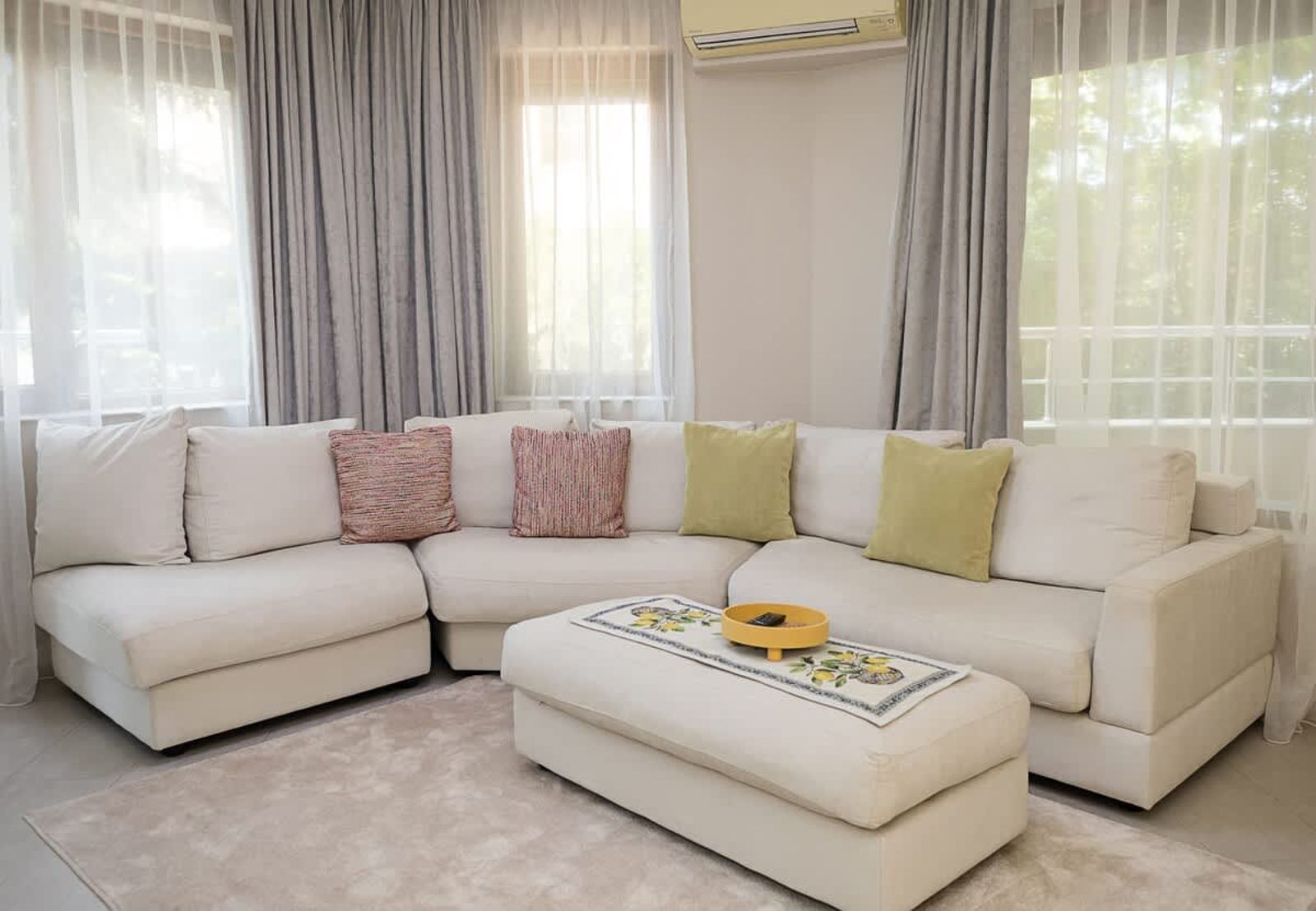 Modern 1-Bedroom Retreat in Varna’s Sea Garden - Photo 9