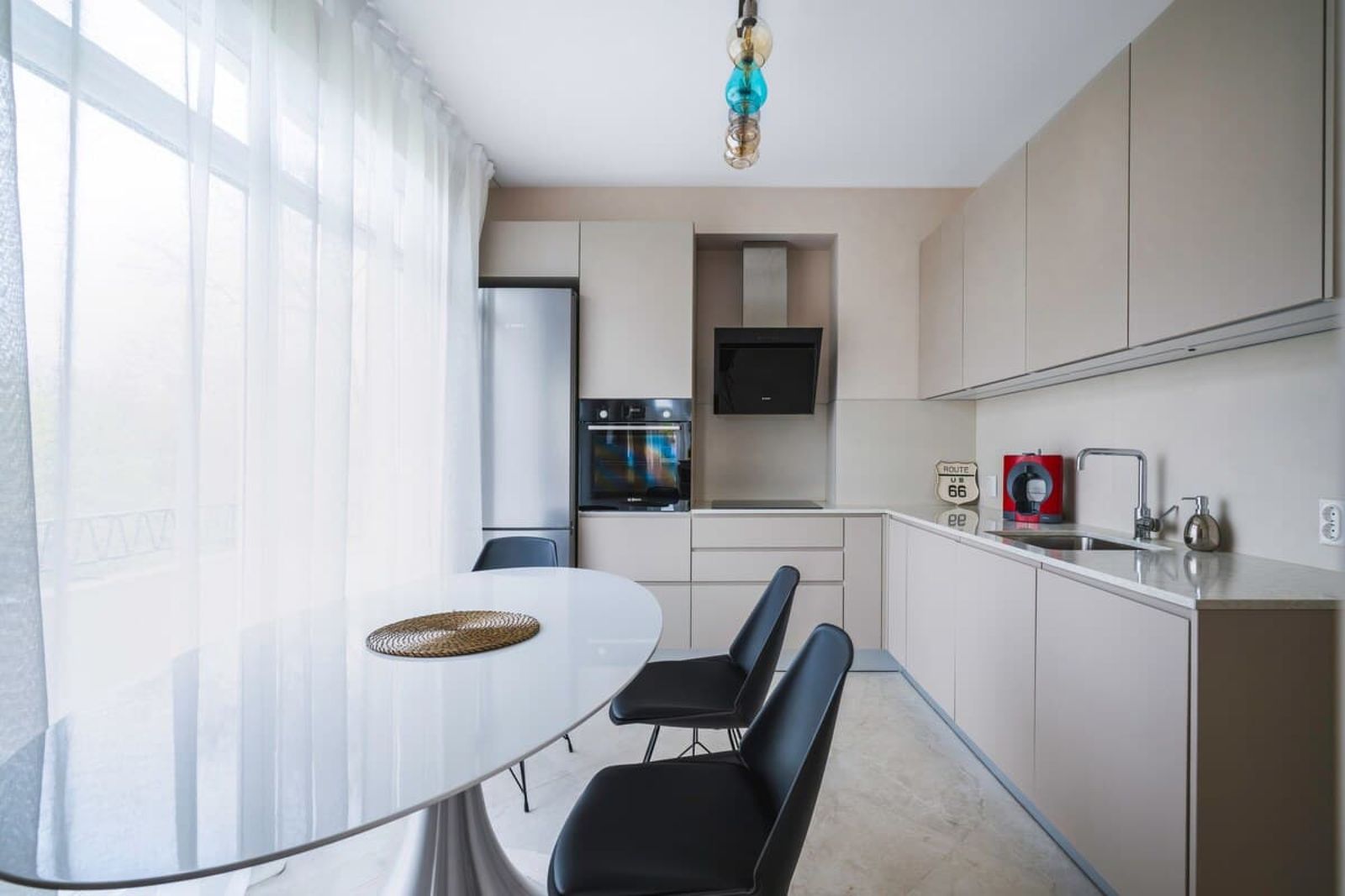 New With The Best View - 2BD Bright Flat Near NDK - Photo 9