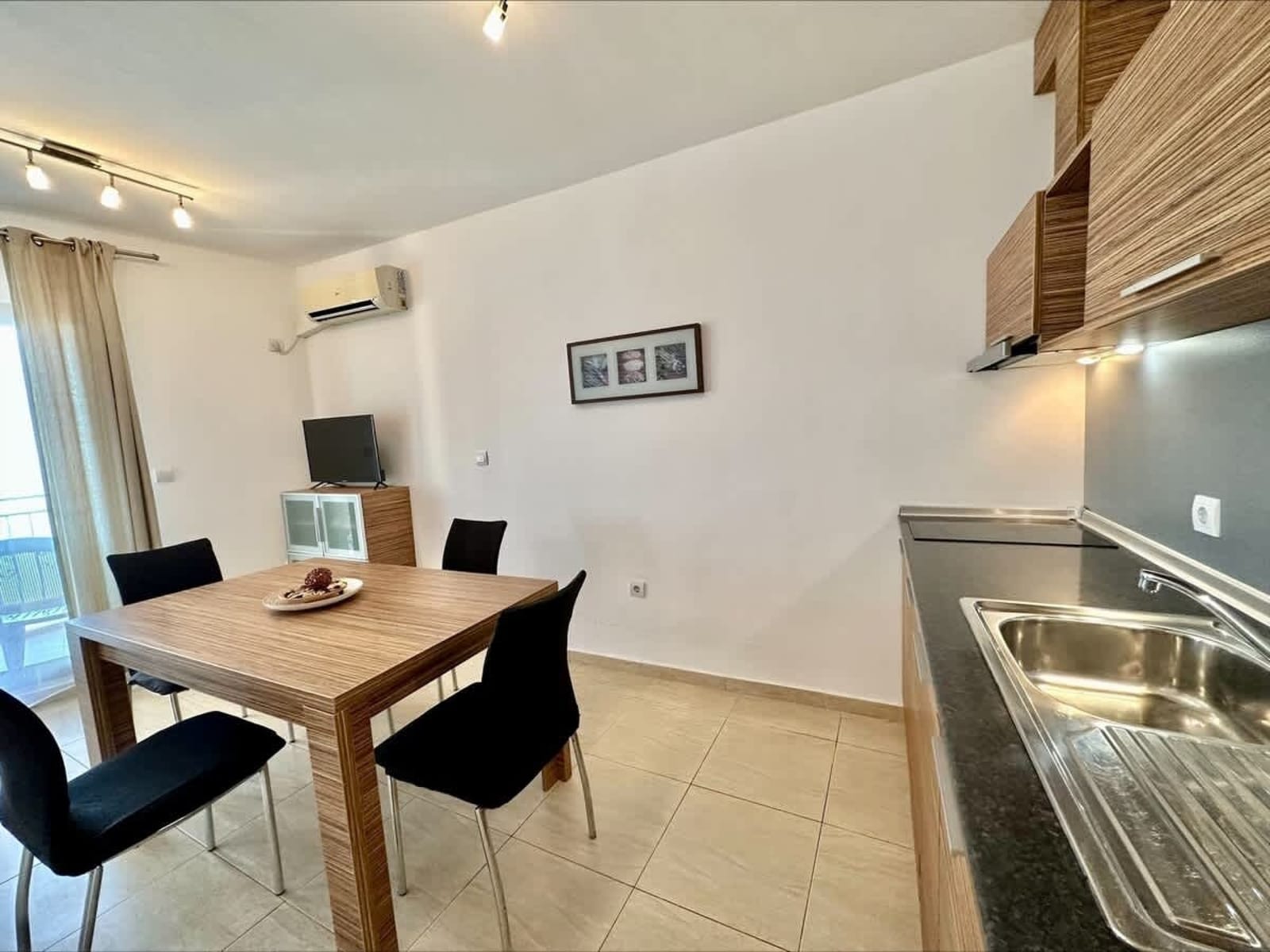 Cozy Aheloy  Marina Cape  Nice 2 bed sea view - Photo 11