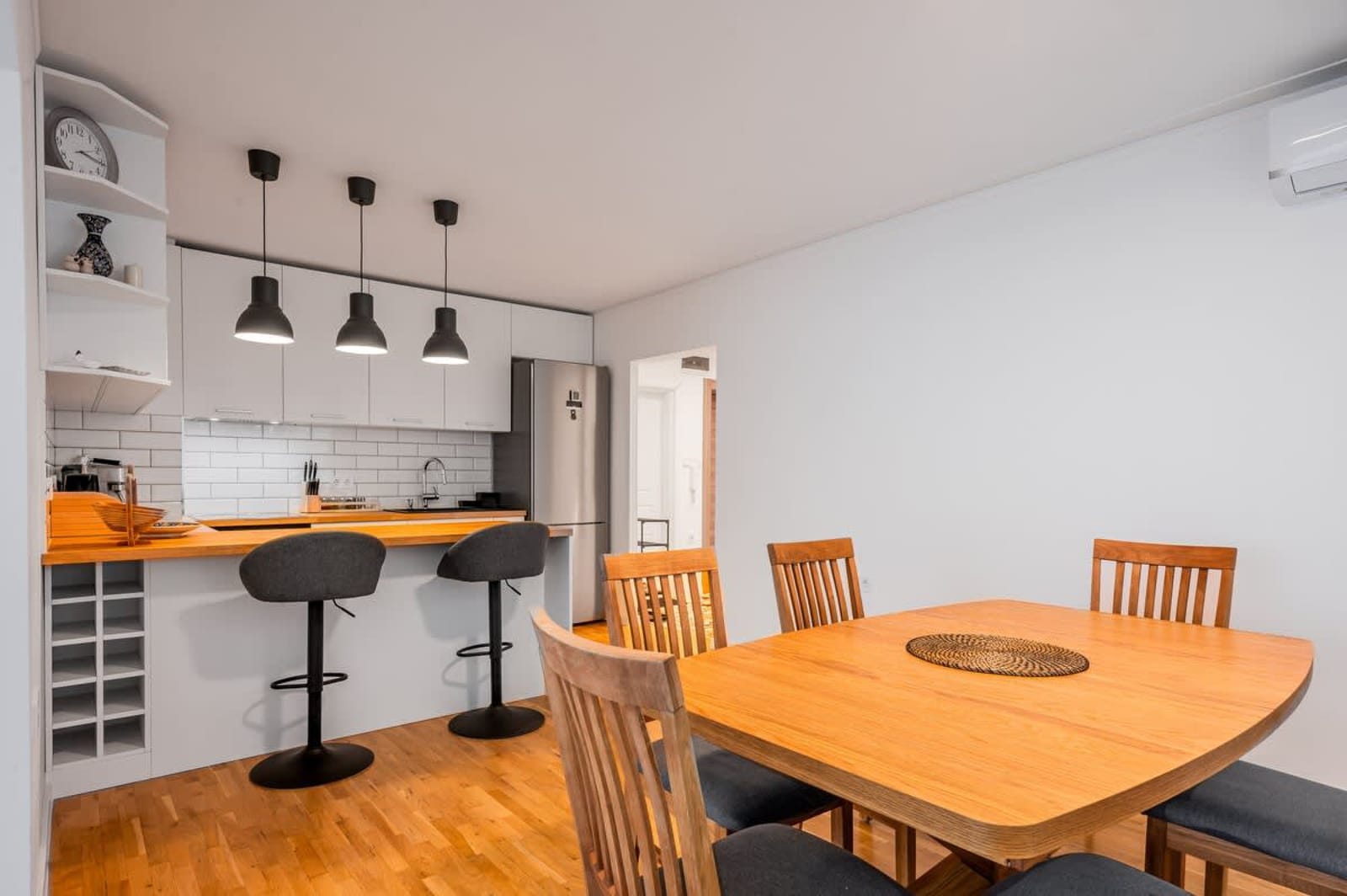 Contemporary Comfort: 1BD Flat in Lozenetz, Sofia - Photo 11